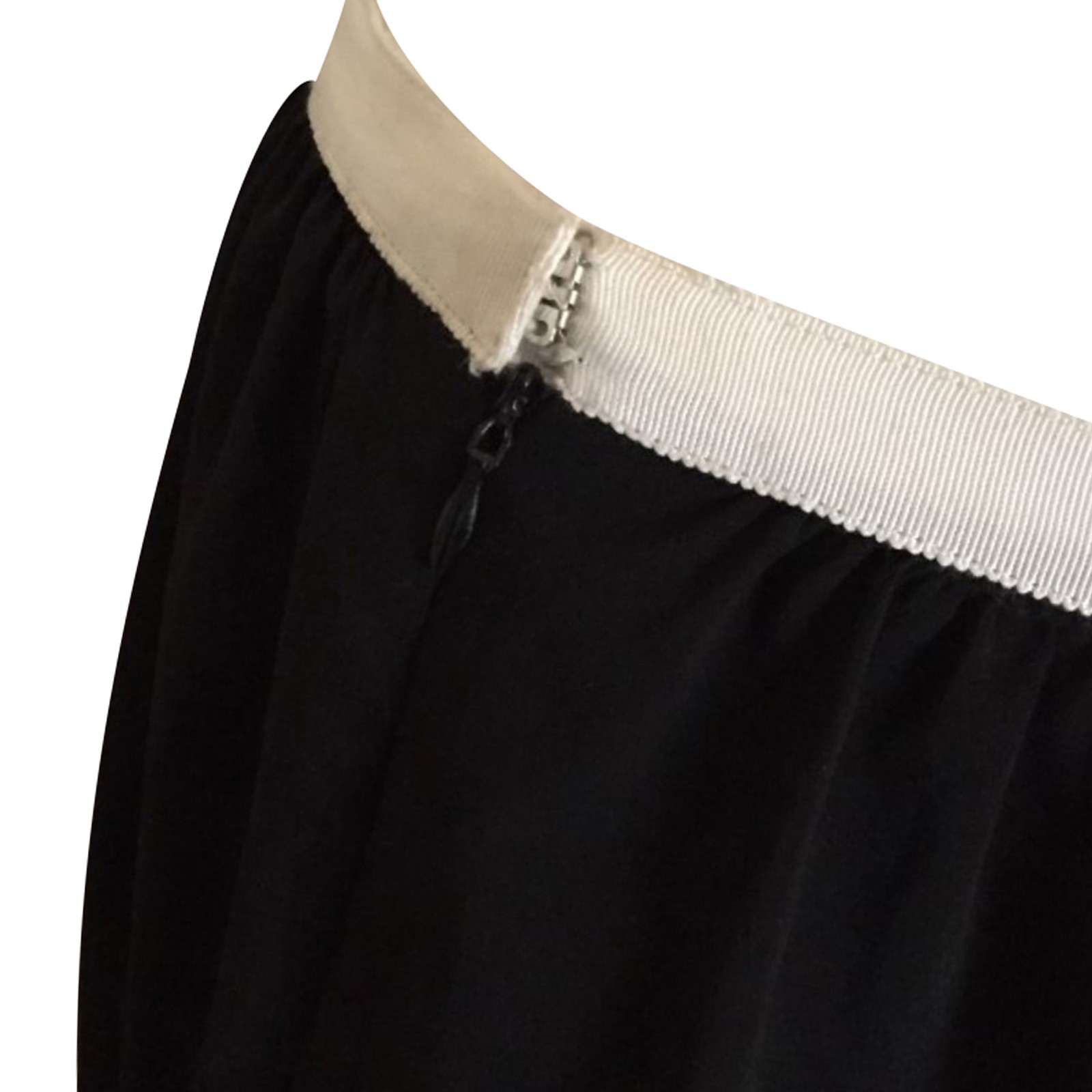 Calvin Kein skirt white black