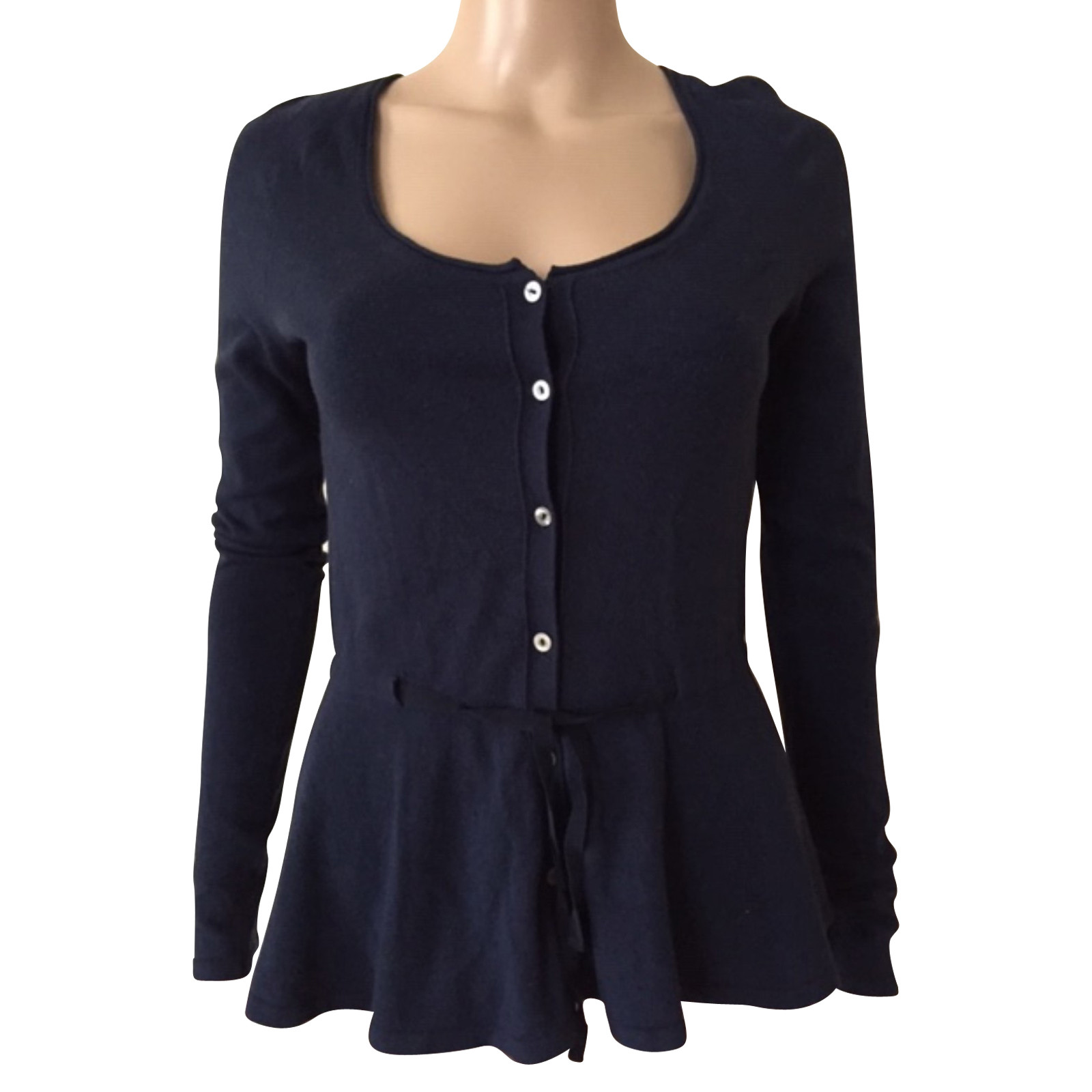main product image on details page