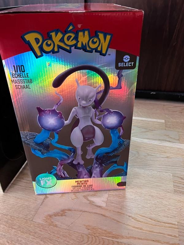 Jazwares Pokemon Deluxe Collector LED Figure 13" Mewtwo - PKW0082