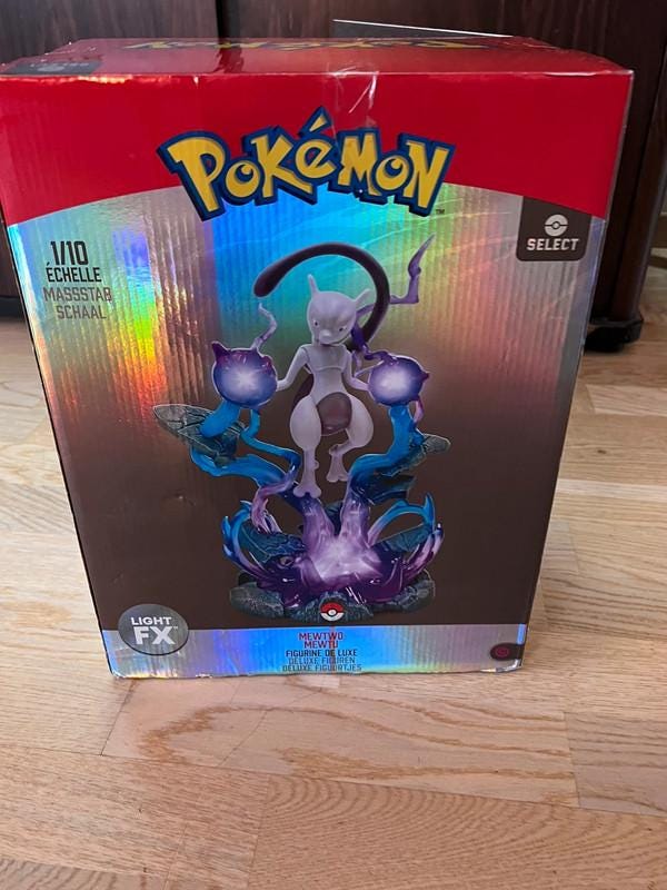 Jazwares Pokemon Deluxe Collector LED Figure 13" Mewtwo - PKW0082