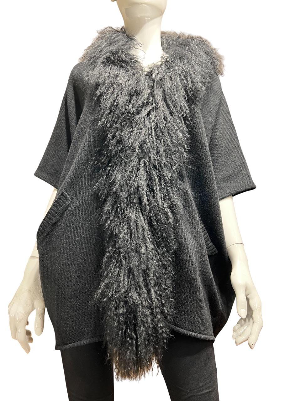 Brand Leonardo black cardigan with real  fur