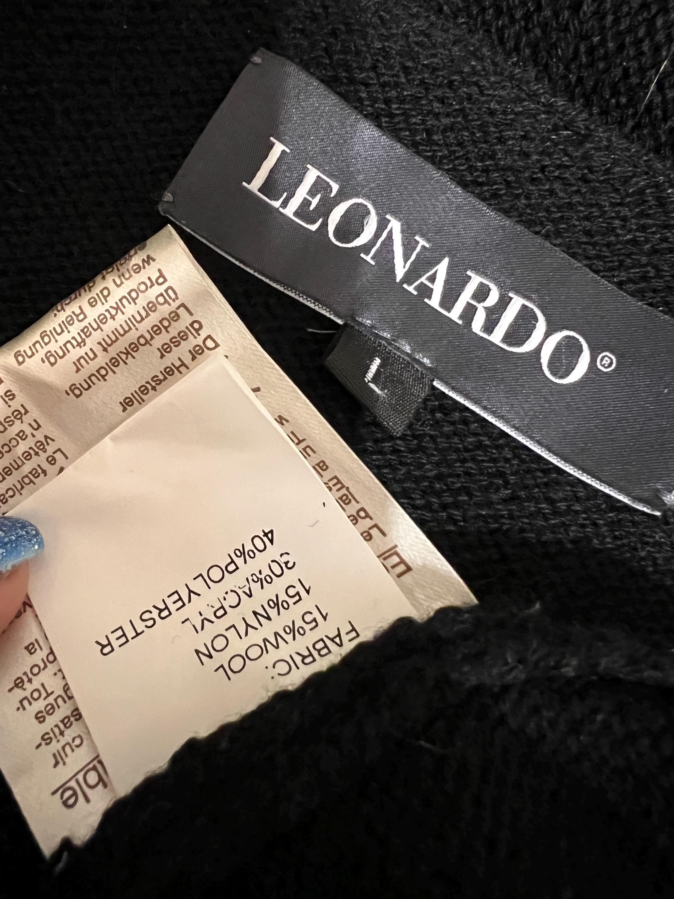 Brand Leonardo black cardigan with real  fur