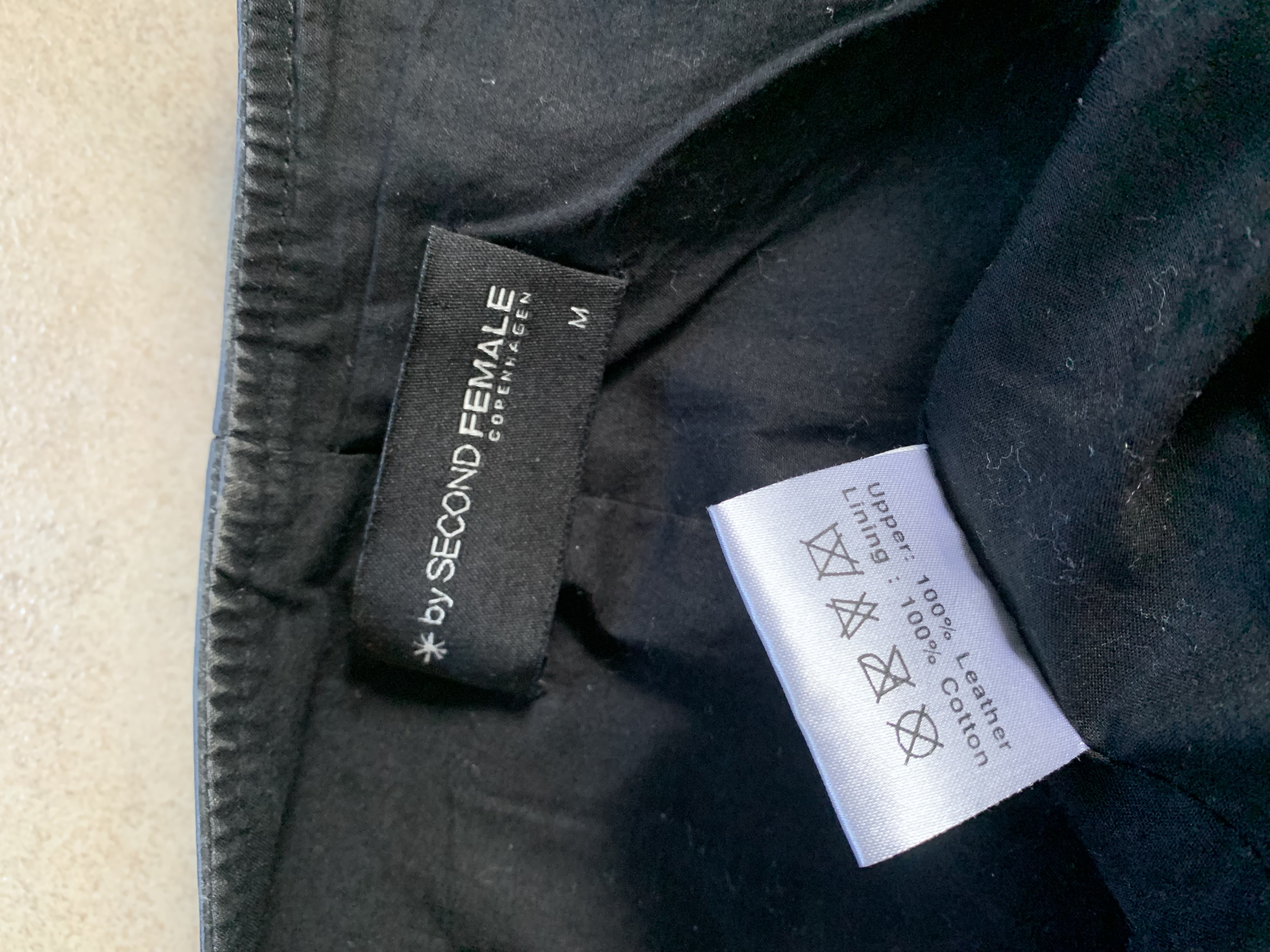 By Second Female leather short jacket