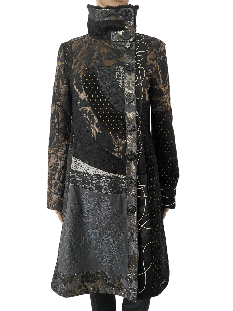 main product image on details page