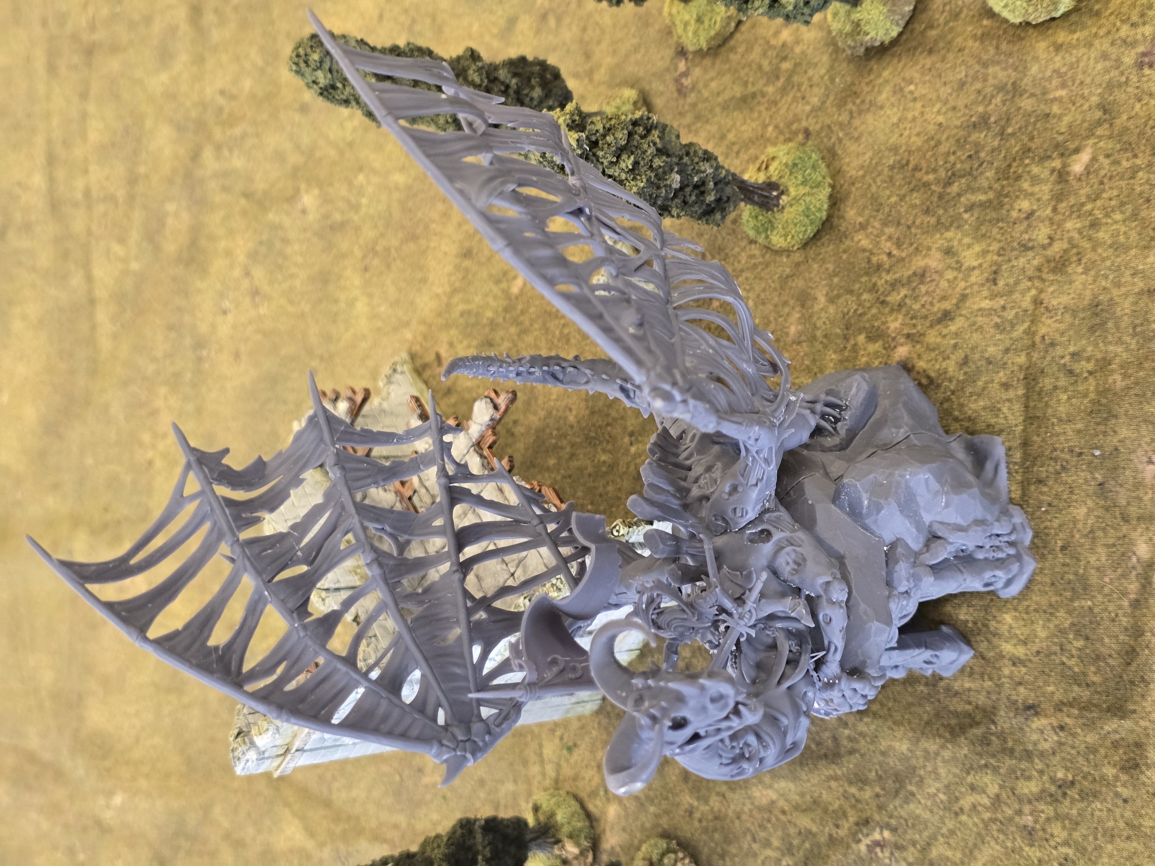 Vampire Lady on Zombie Dragon - 25mm to 32mm - Transylvania - Forgotten Realms