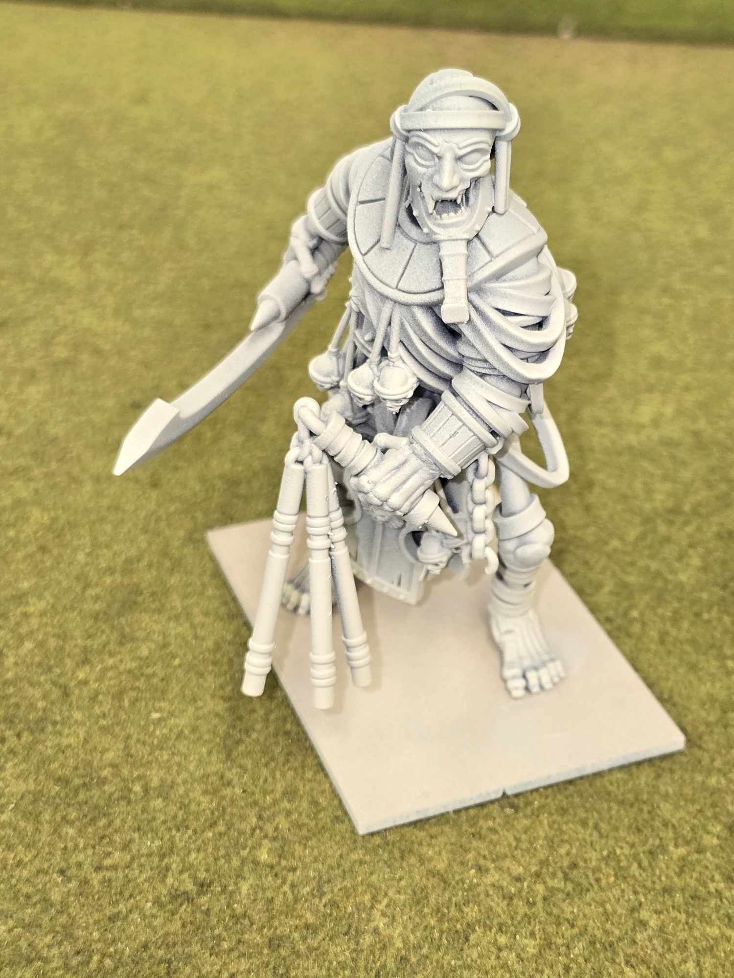Giant with Hand Weapons - 25mm to 32mm - Tomb Kings