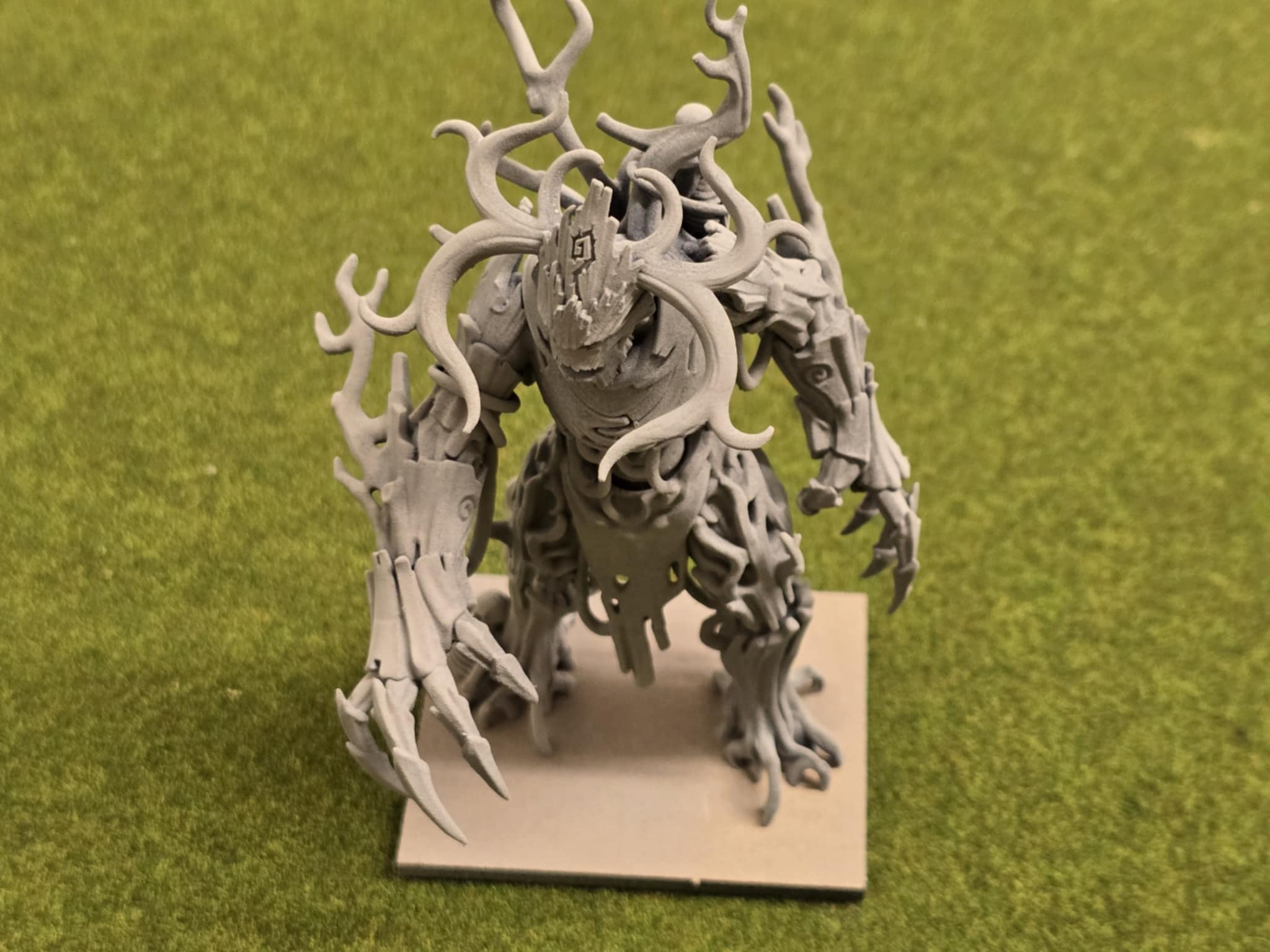 Giant Tree - Call of the Forest - 28mm to 32mm