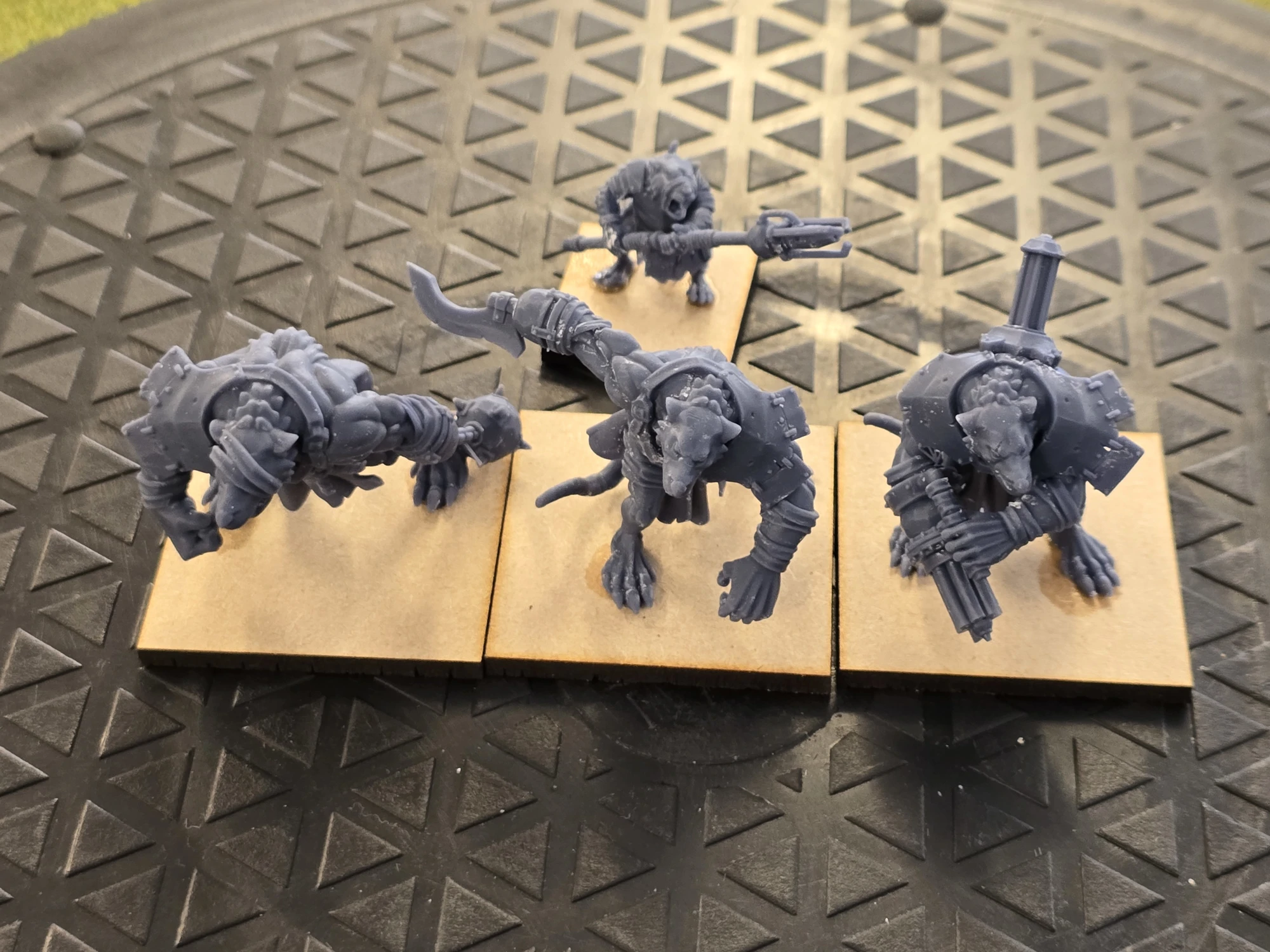 Ratgors & Rat Master - 28mm to 32mm - Sewer Rats