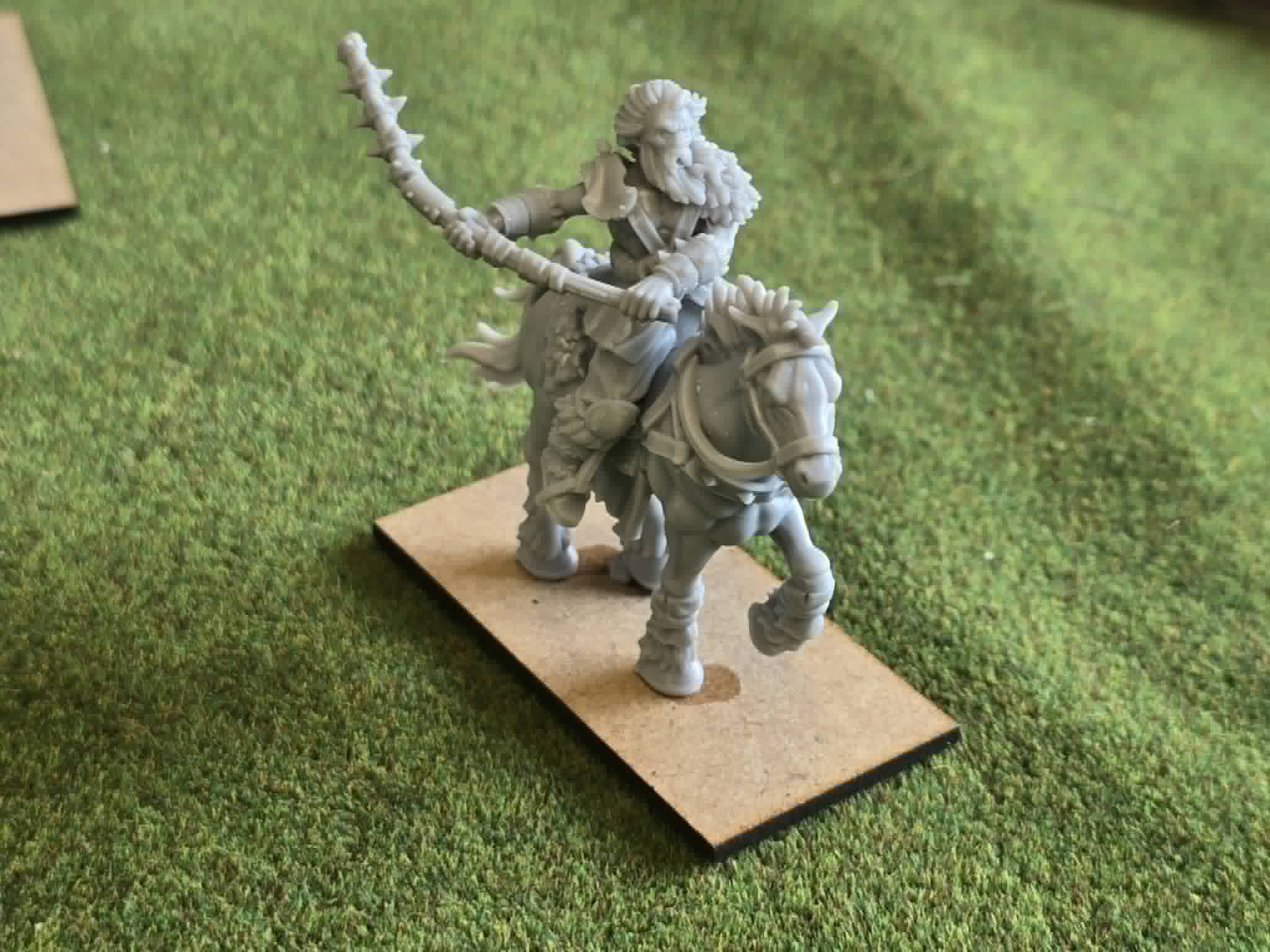 Norse Mounted 5 man Cavalry Unit with 2-handed weapons - 25mm to 32mm