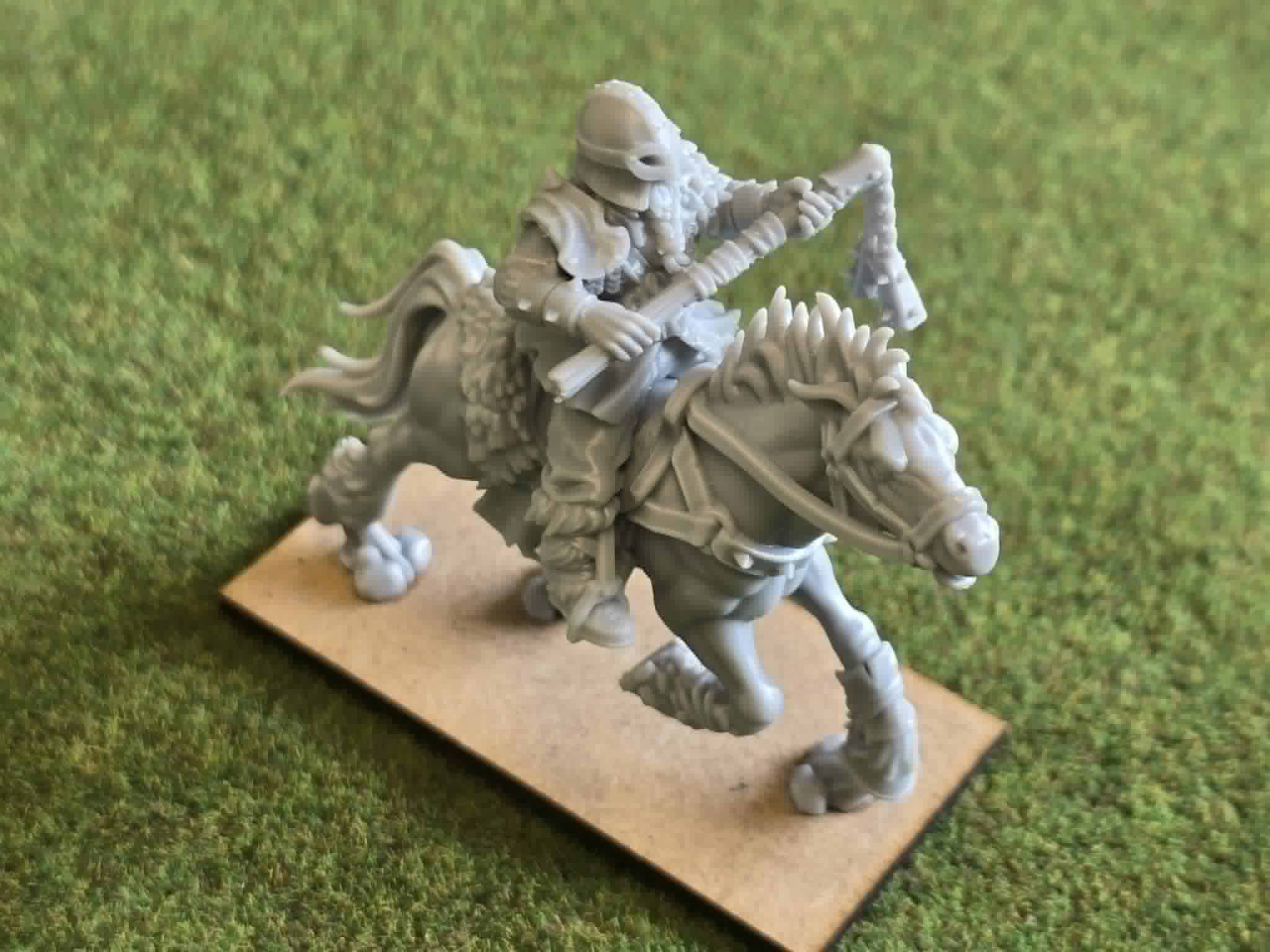 Norse Mounted 5 man Cavalry Unit with 2-handed weapons - 25mm to 32mm