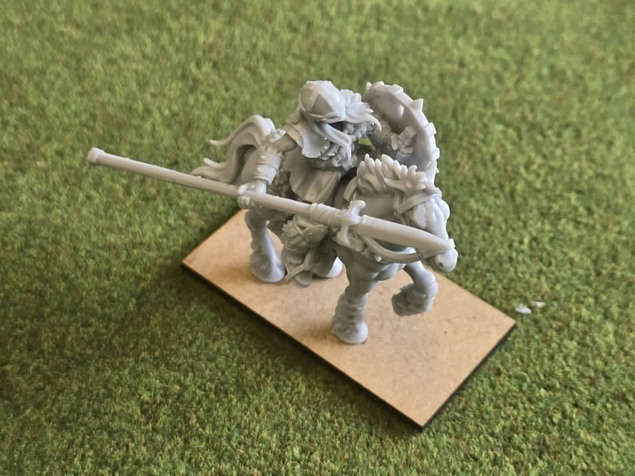 Norse Mounted 5 man Cavalry Unit with Spears - 25mm to 32mm