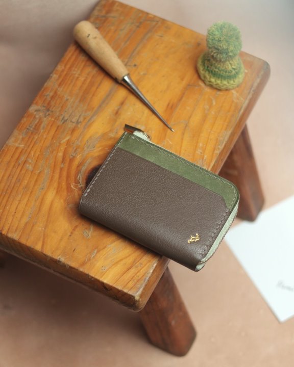 Green Remi zipper wallet
