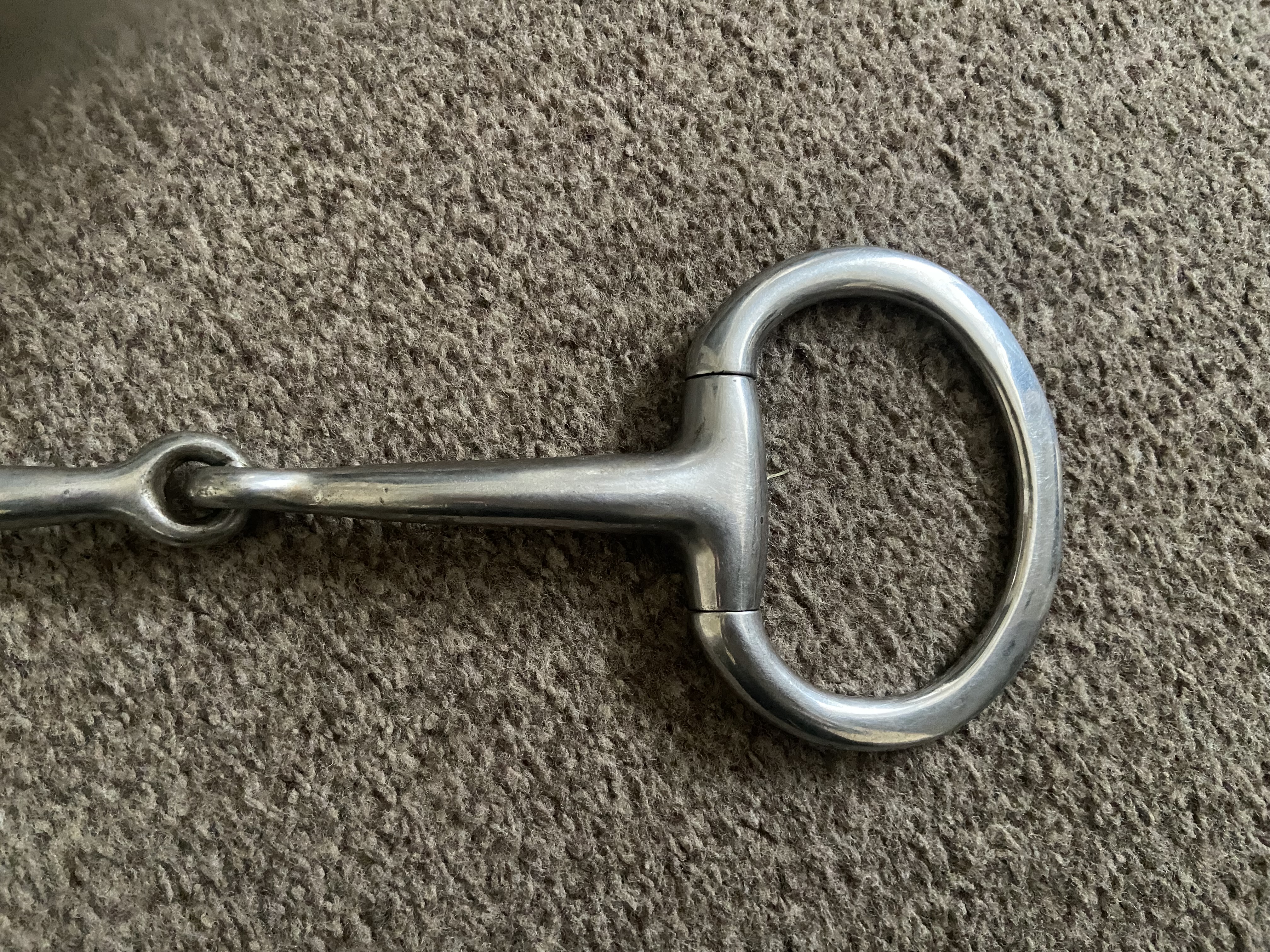 jointed eggbutt snaffle.  6"  Used.