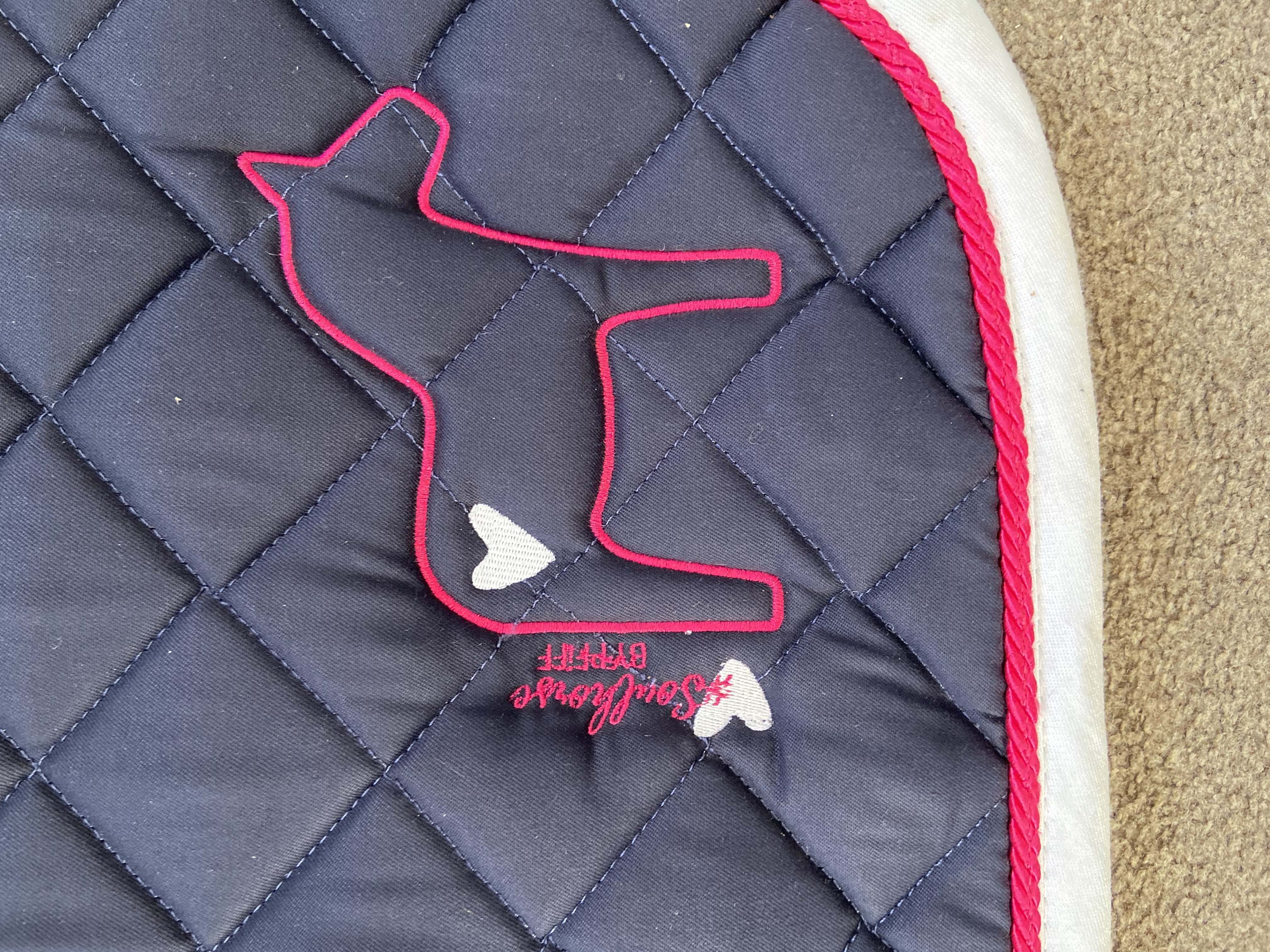 PFIFF Saddle cloth in Navy with Red/White Trim.  Full