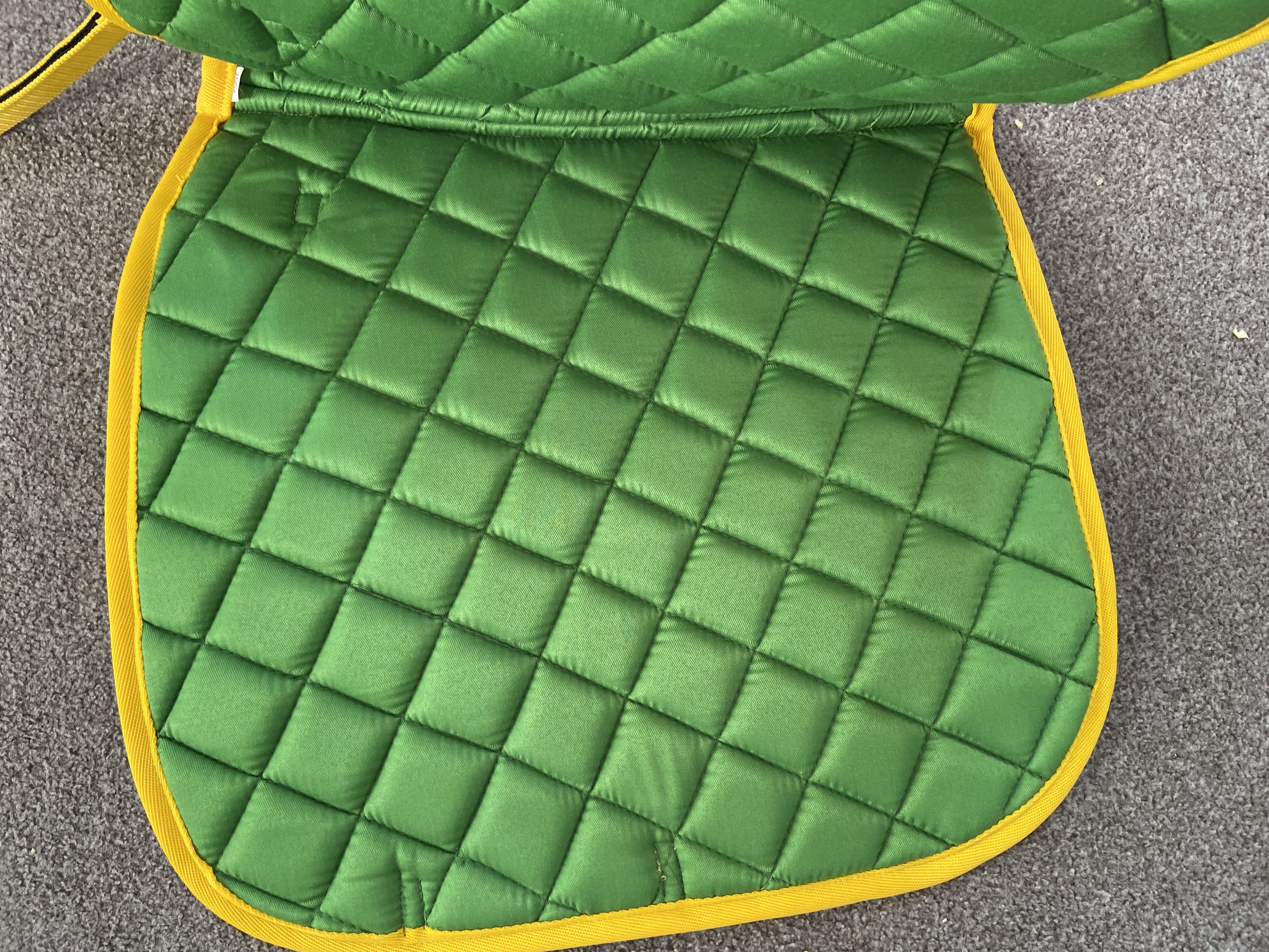 Equipride Saddlecloth. Pony. Parrot Green with yellow trim BNWT