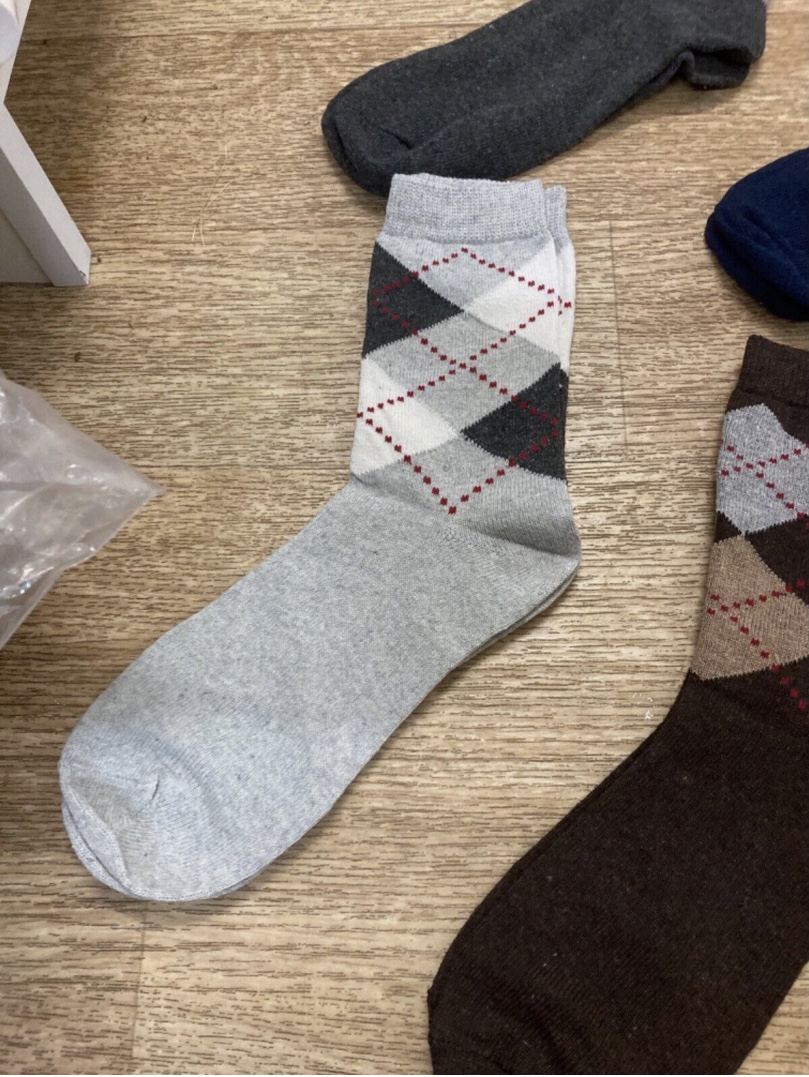 Mens thermal argyle socks. One size. BN