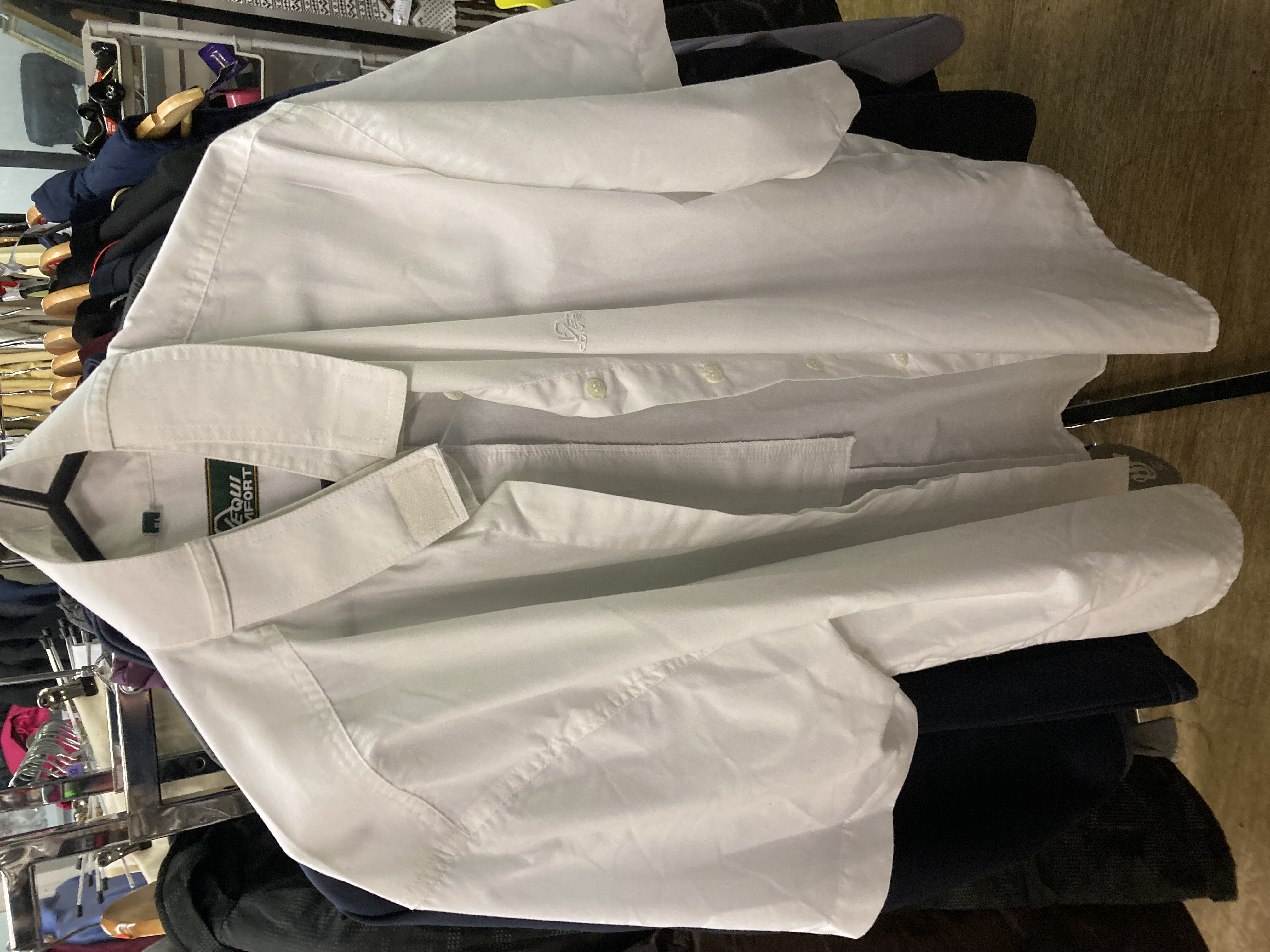 Equicomfort showing/competition shirt. Preowned. Size 40” VGC. .