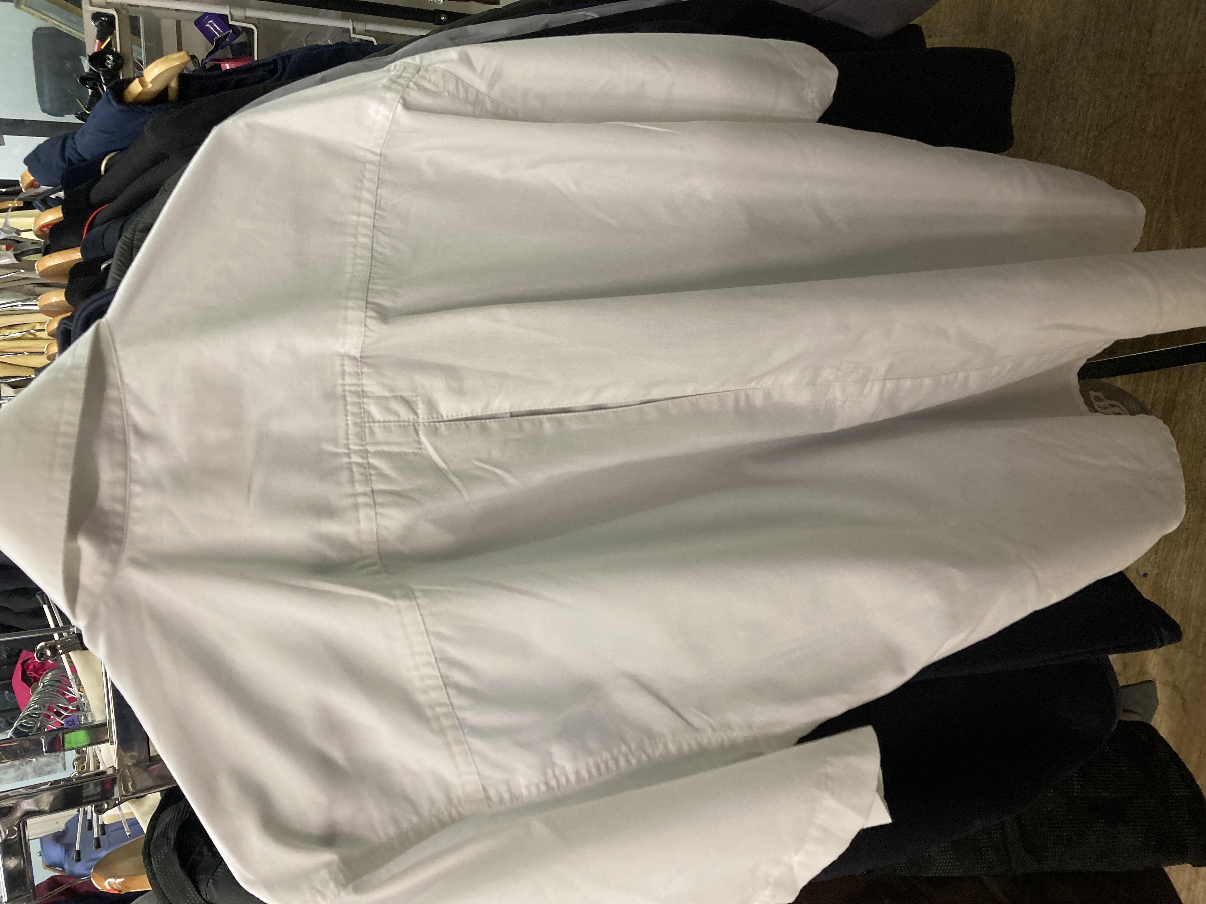 Equicomfort showing/competition shirt. Preowned. Size 40” VGC. .