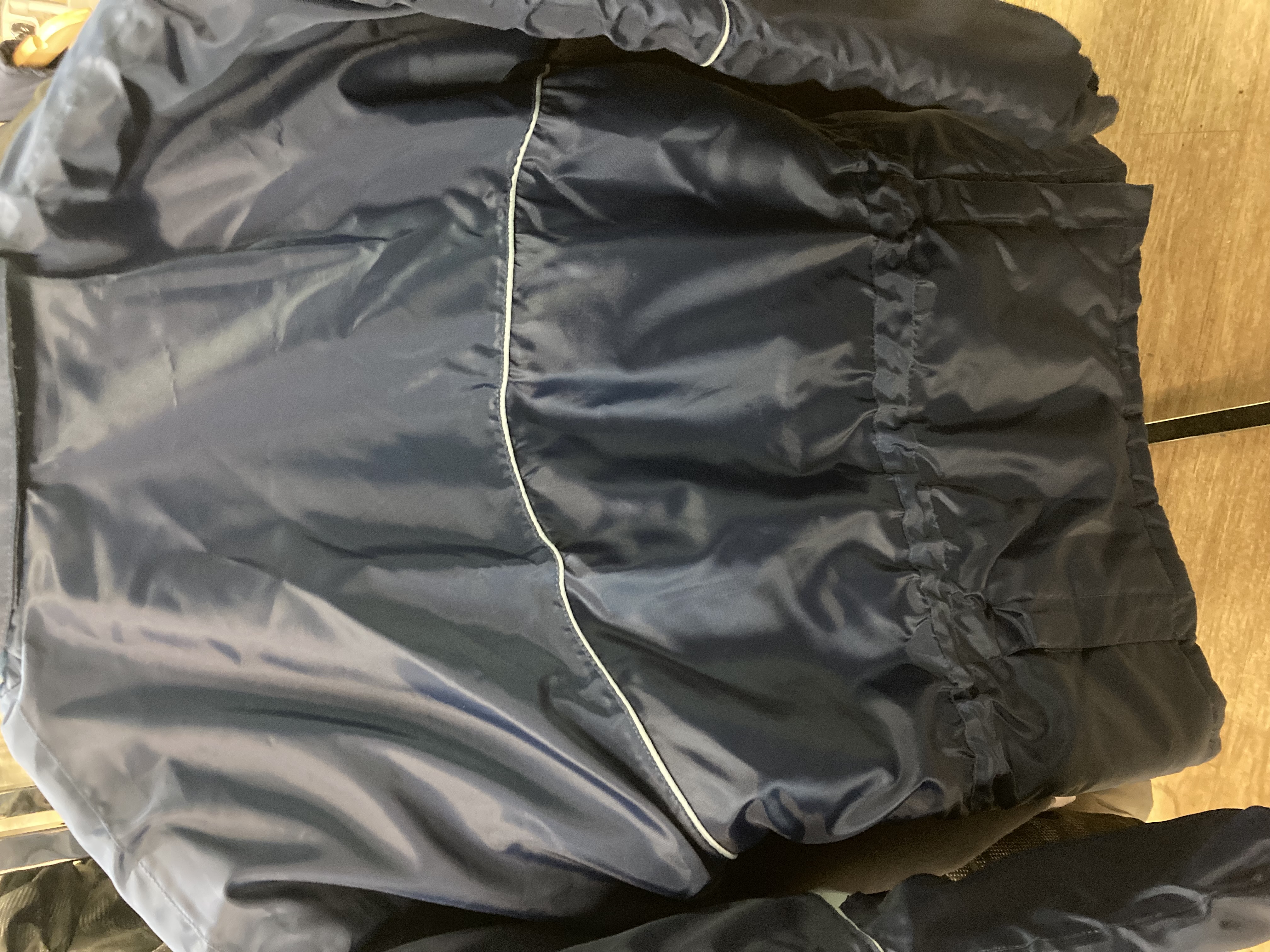 Rhinegold outdoor coat. 32”. Navy. Preowned.