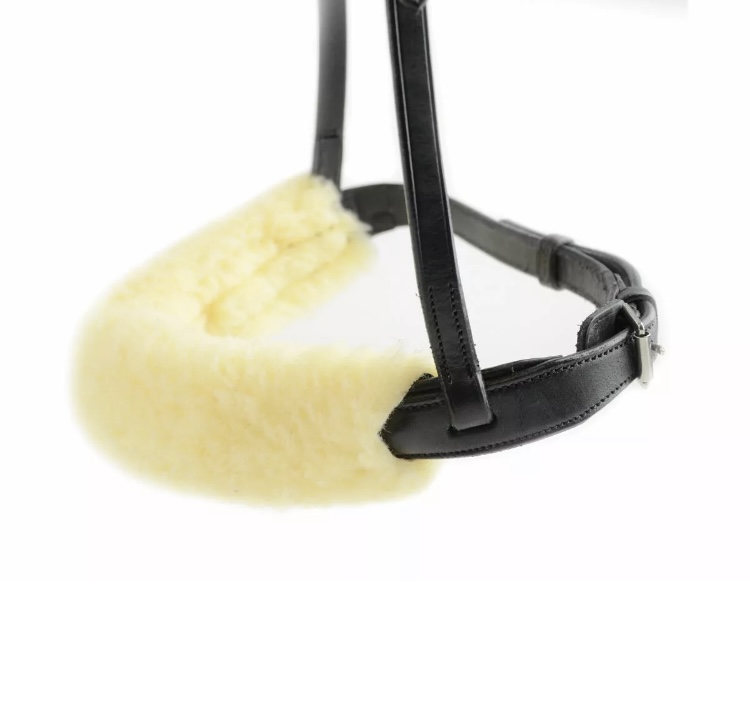 Hy cream coloured faux fur noseband cover. BNIB. One size.