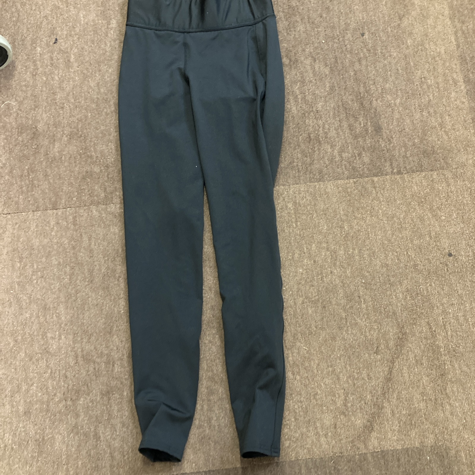 Rhinegold ladies everyday riding tights in black. Size 8. Preowned. VGC