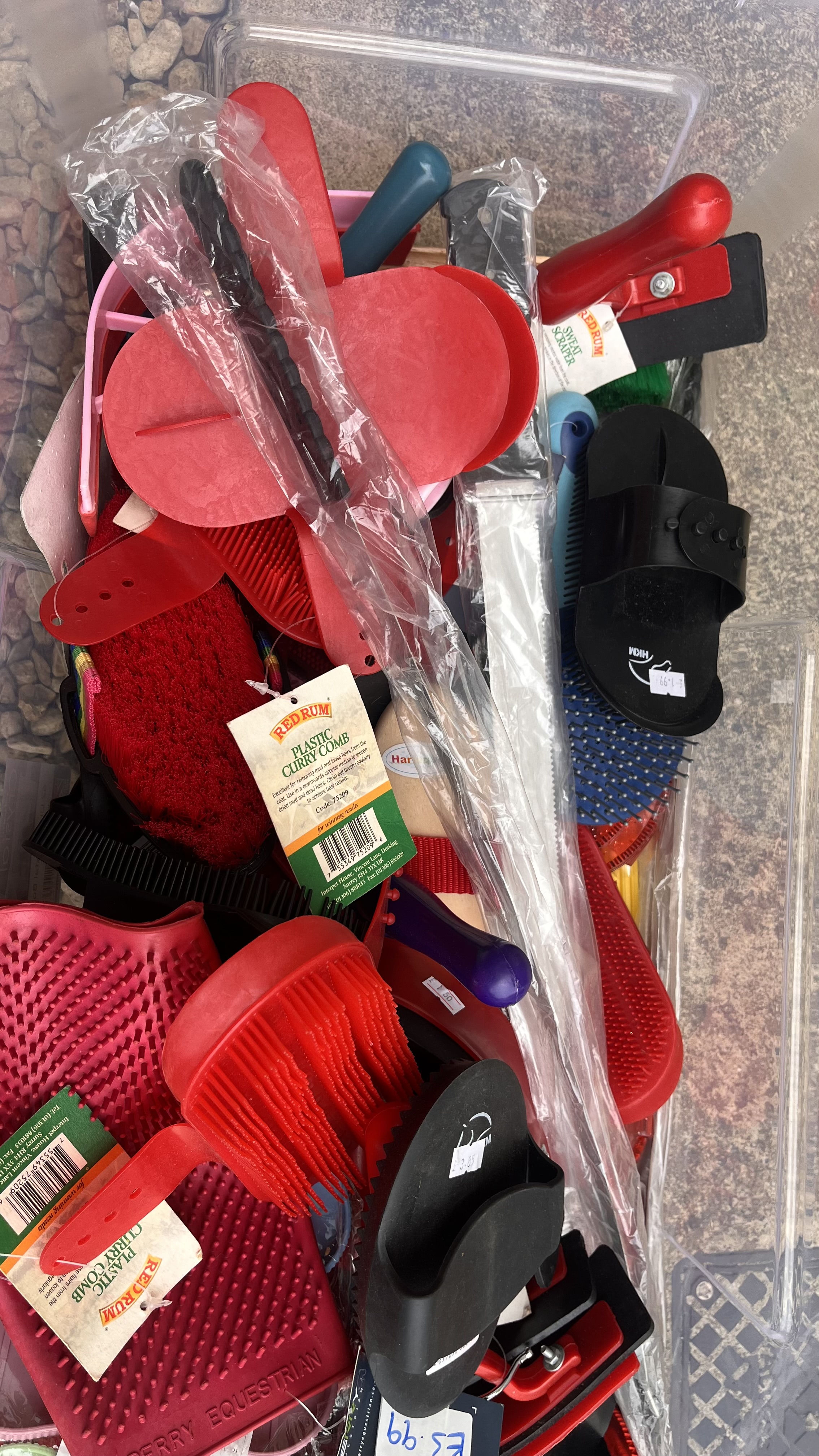 Job lot grooming brushes. All BN.