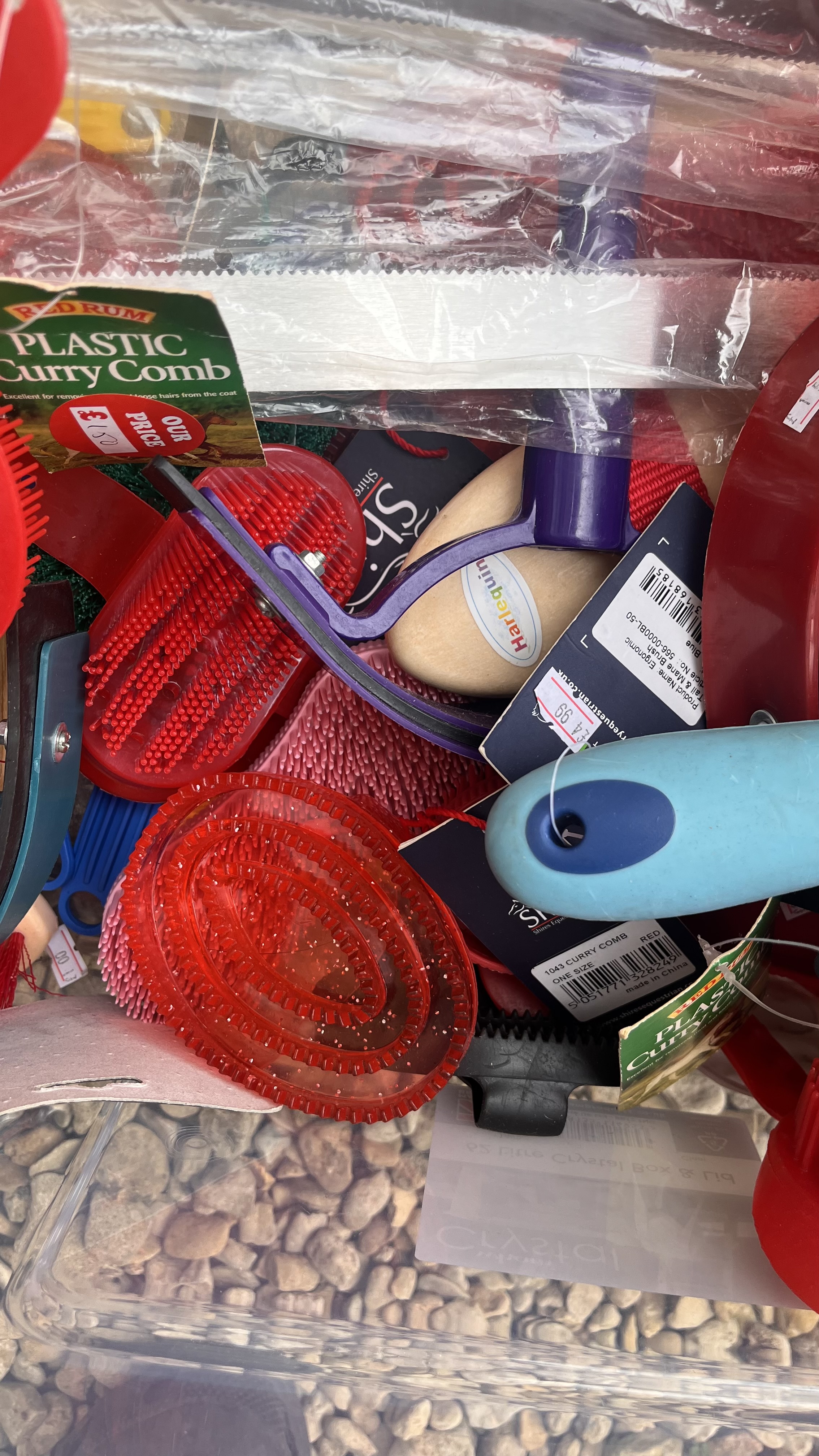 Job lot grooming brushes. All BN.