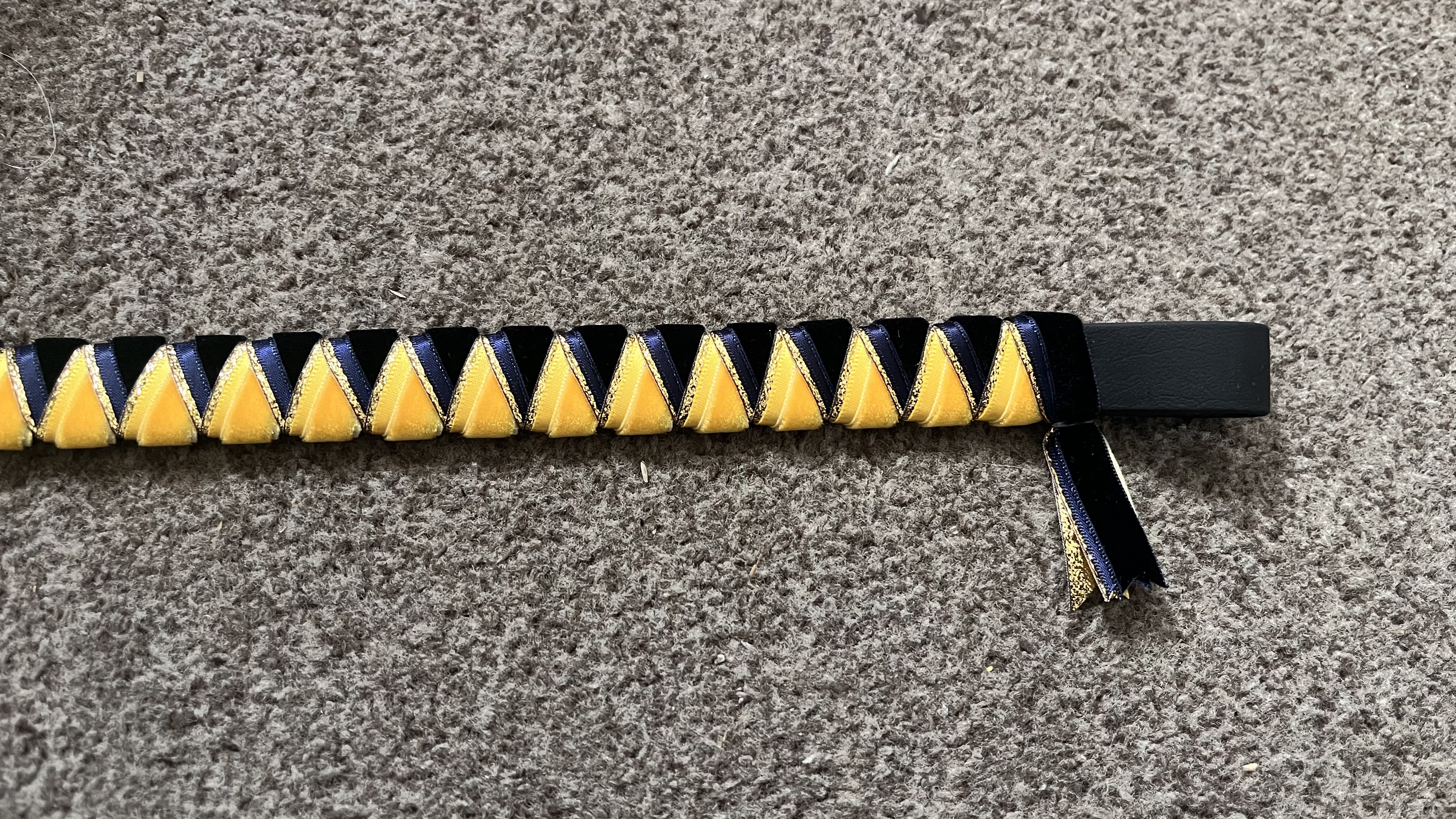 Browband Heaven Navy/Yellow/Gold sharkstooth browband. 16”. Black pvc