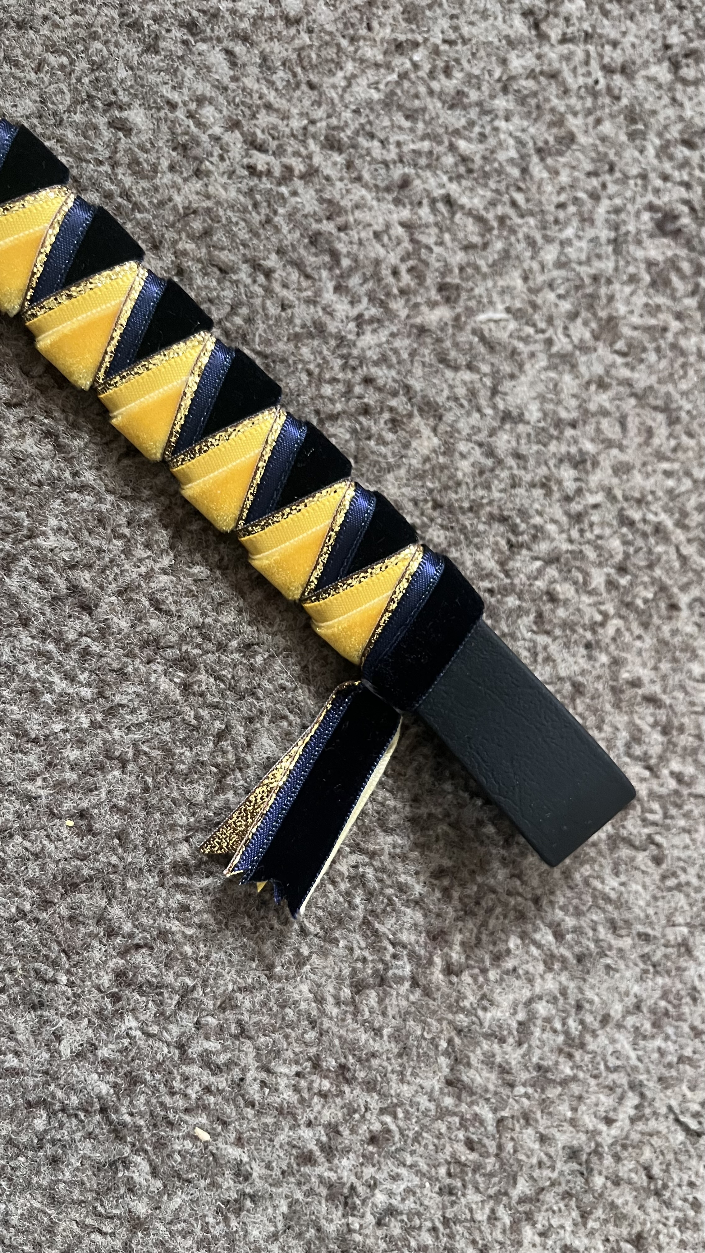 Browband Heaven Navy/Yellow/Gold sharkstooth browband. 16”. Black pvc