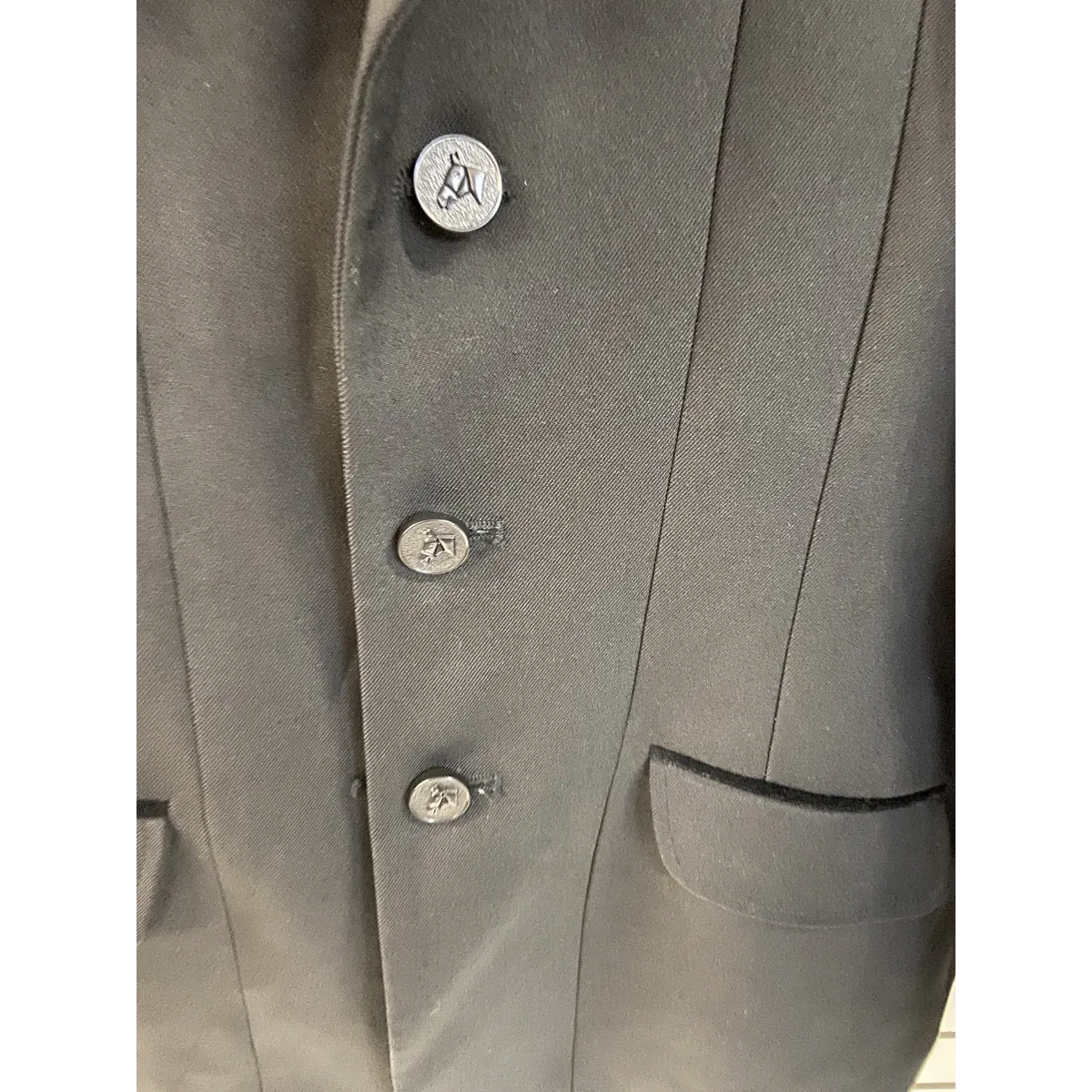 Shires ladies/maids black showing jacket. 32”. Preowned. VGC.