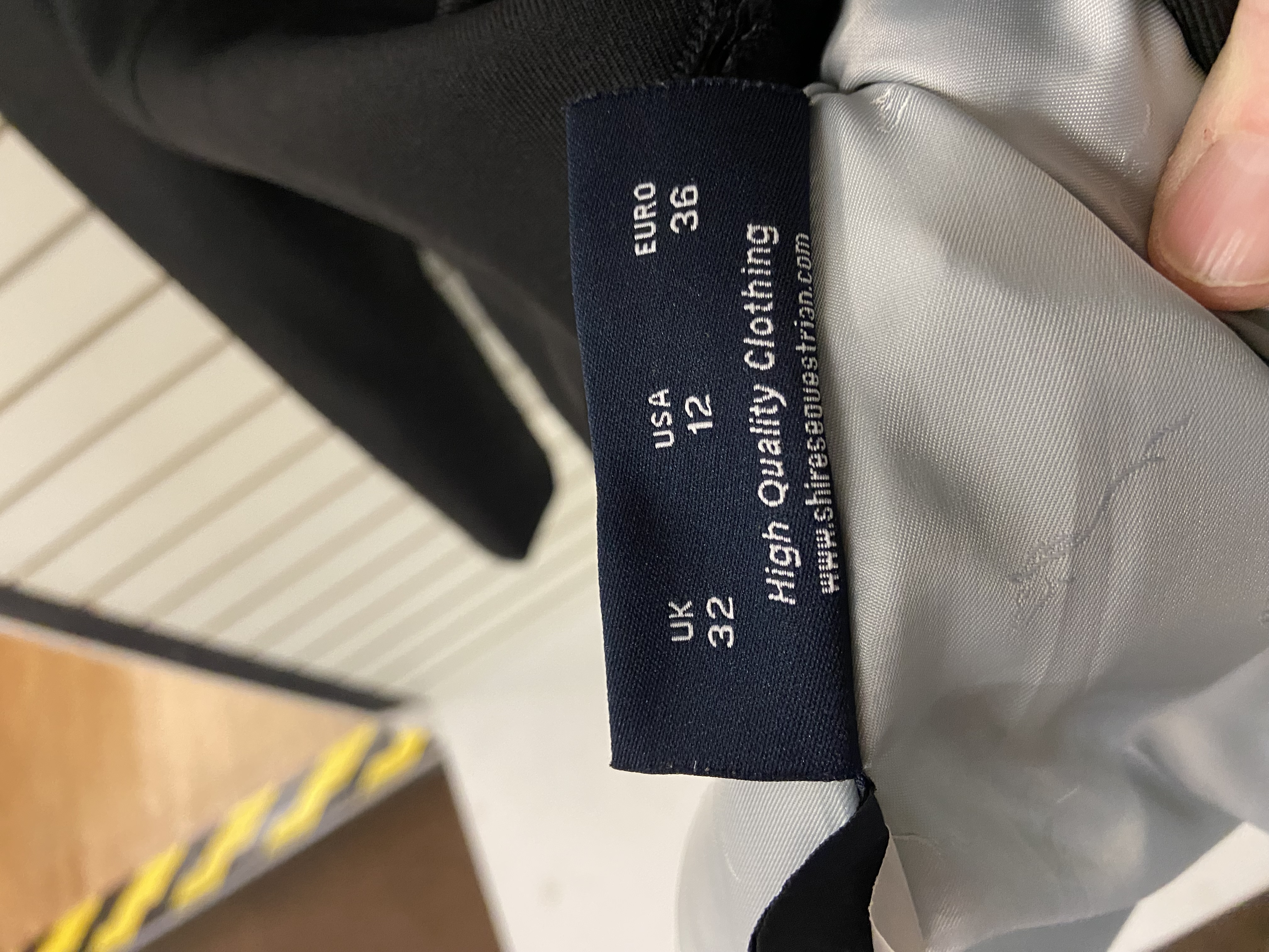 Shires ladies/maids black showing jacket. 32”. Preowned. VGC.