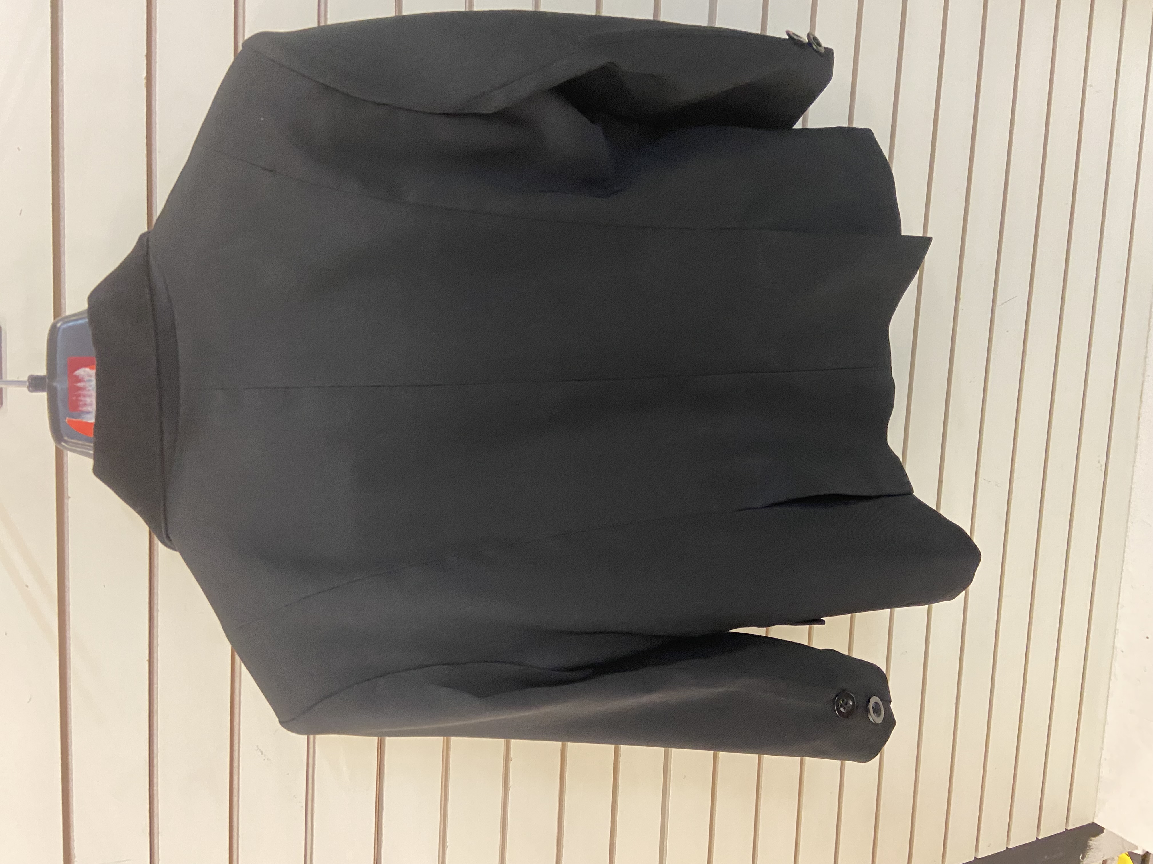 Sherwood Forest Junior Black Showing/Competition Jacket. Preowned. VCG. 28”
