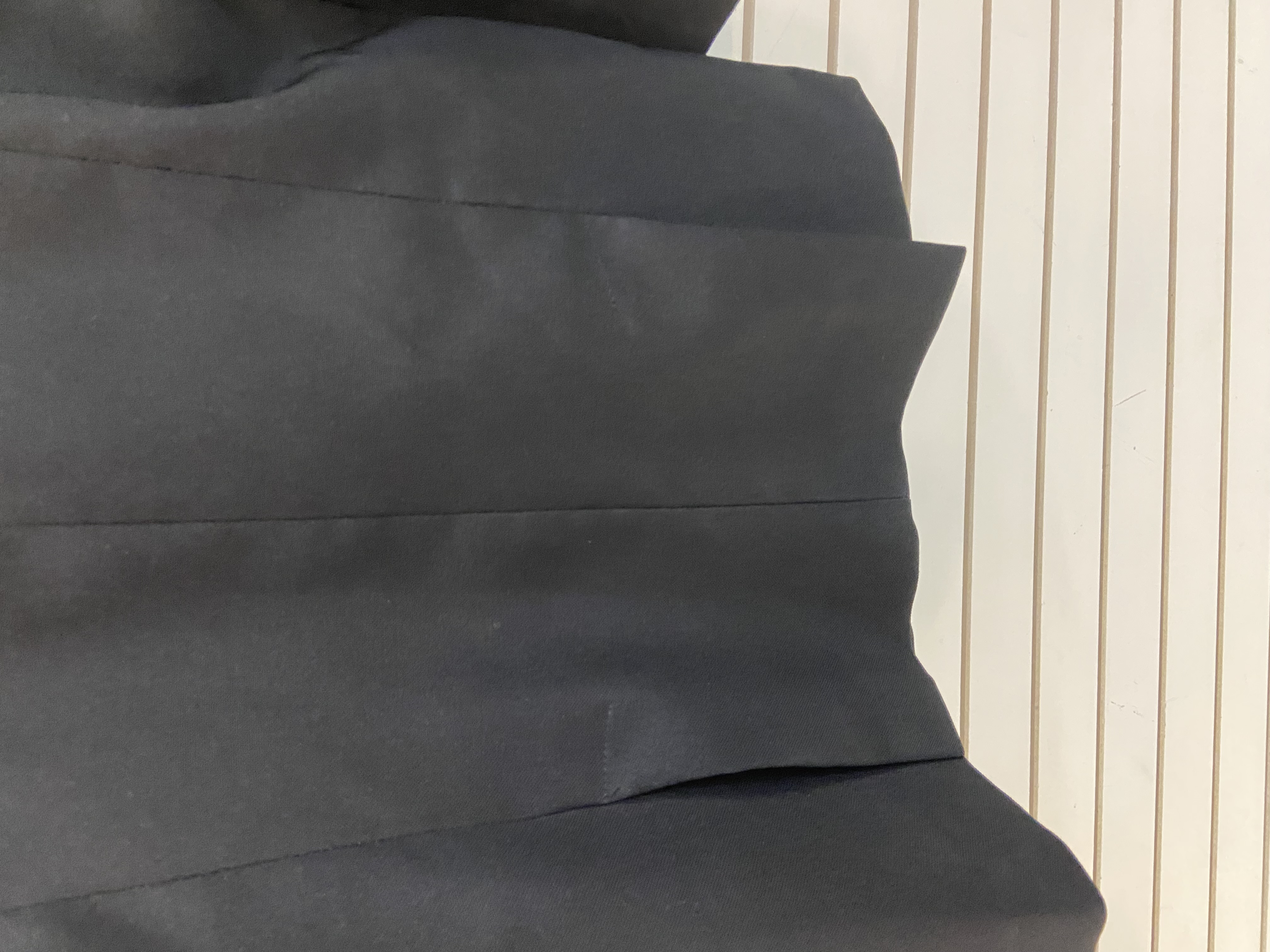 Sherwood Forest Junior Black Showing/Competition Jacket. Preowned. VCG. 28”