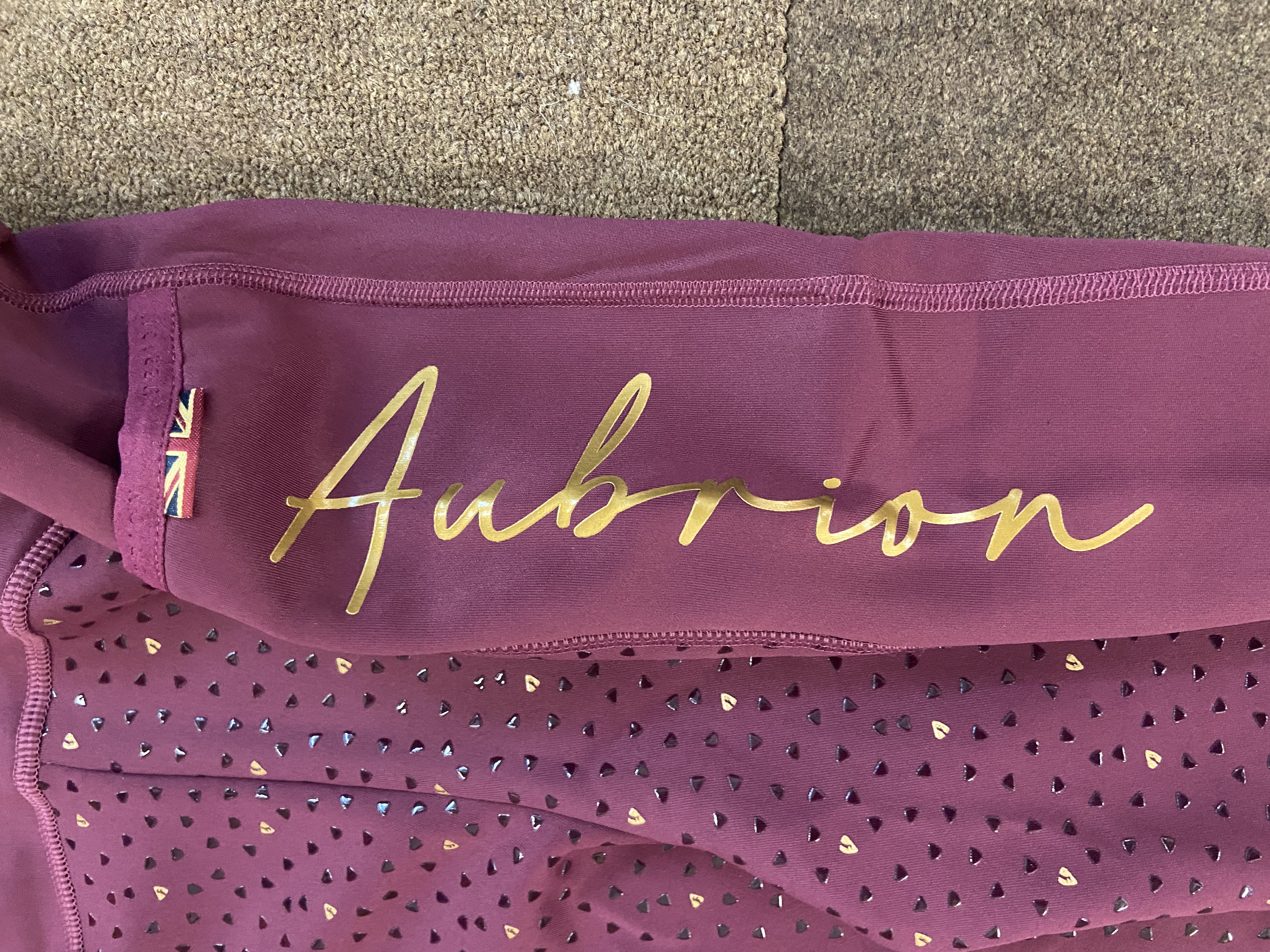 Shires Aubrion fleece lined riding tights in mulberry. Size 16. BNWT. RRP 59.99