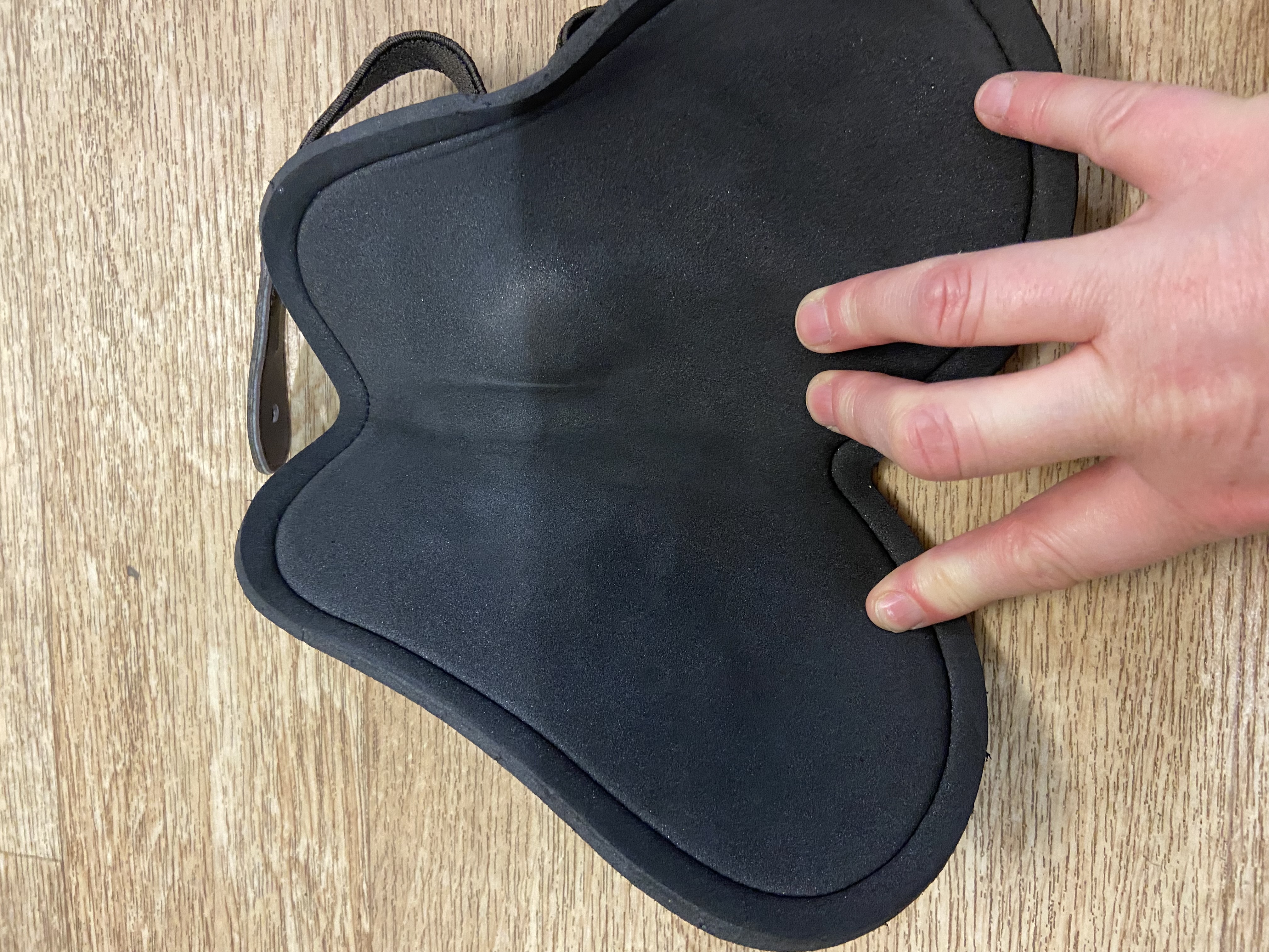 Shires Brown fetlock boots with elasticated straps. Full size. BNWT