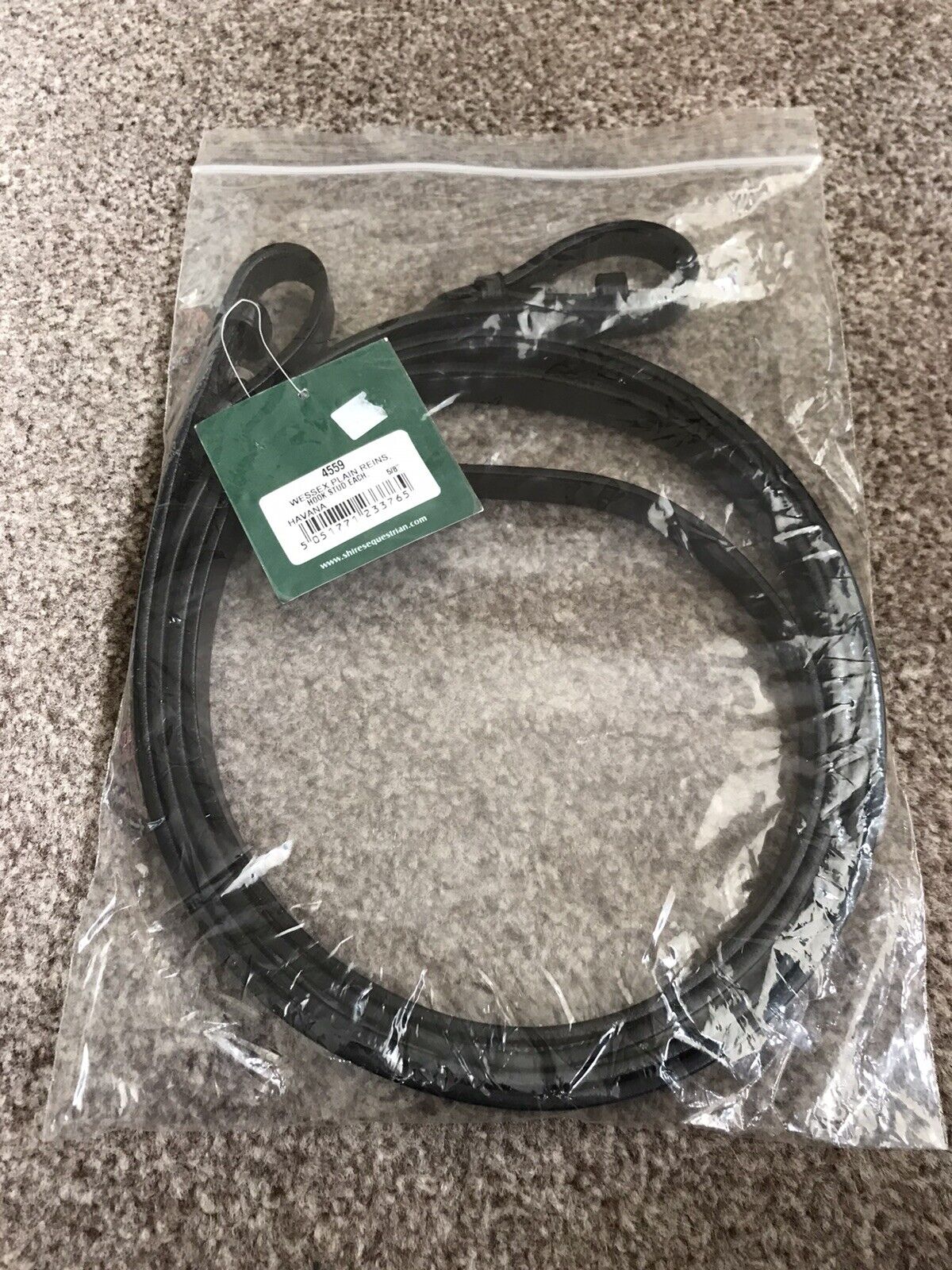 Shires Wessex Plain Billet Hook Reins 5/8” - Havana. BNWT