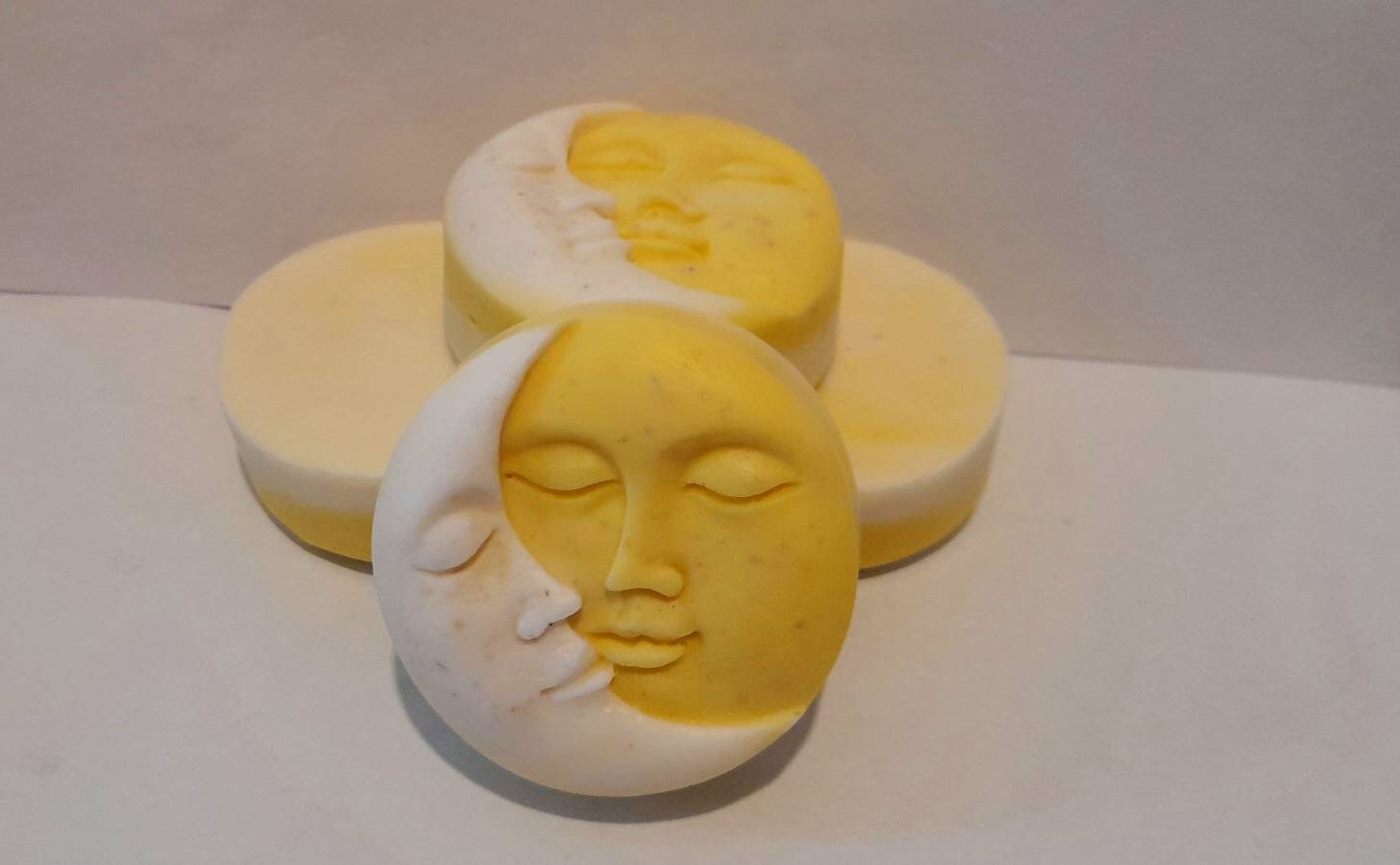 Shea & Oatmeal lemongrass soap - 80g Sun and Moon Round vegan Bar, Carol's Candles and gifts
