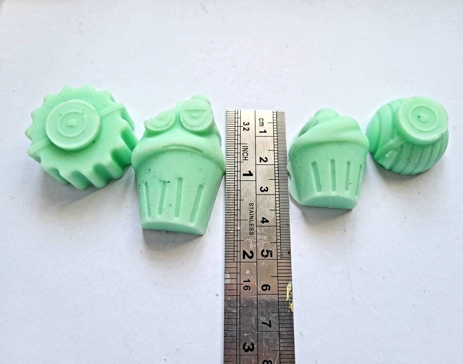 Homemade 14 Peppermint wax melts and a jar, sweet shapes by Carol's Candles and gifts