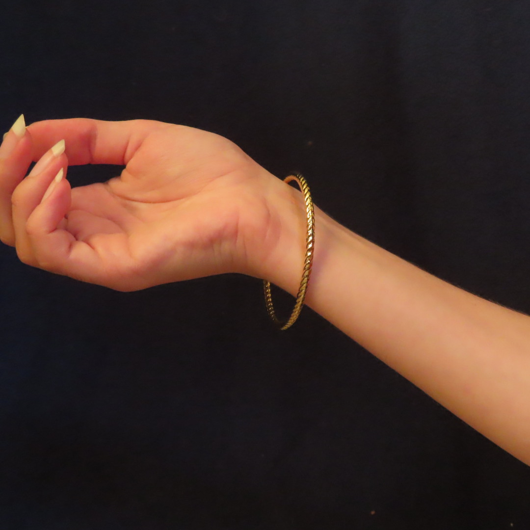 gold bangle