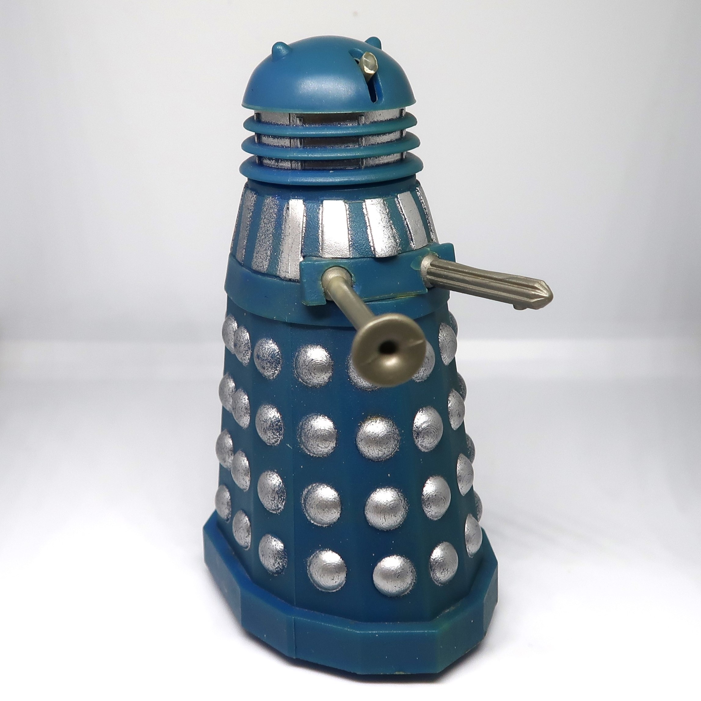 main product image on details page