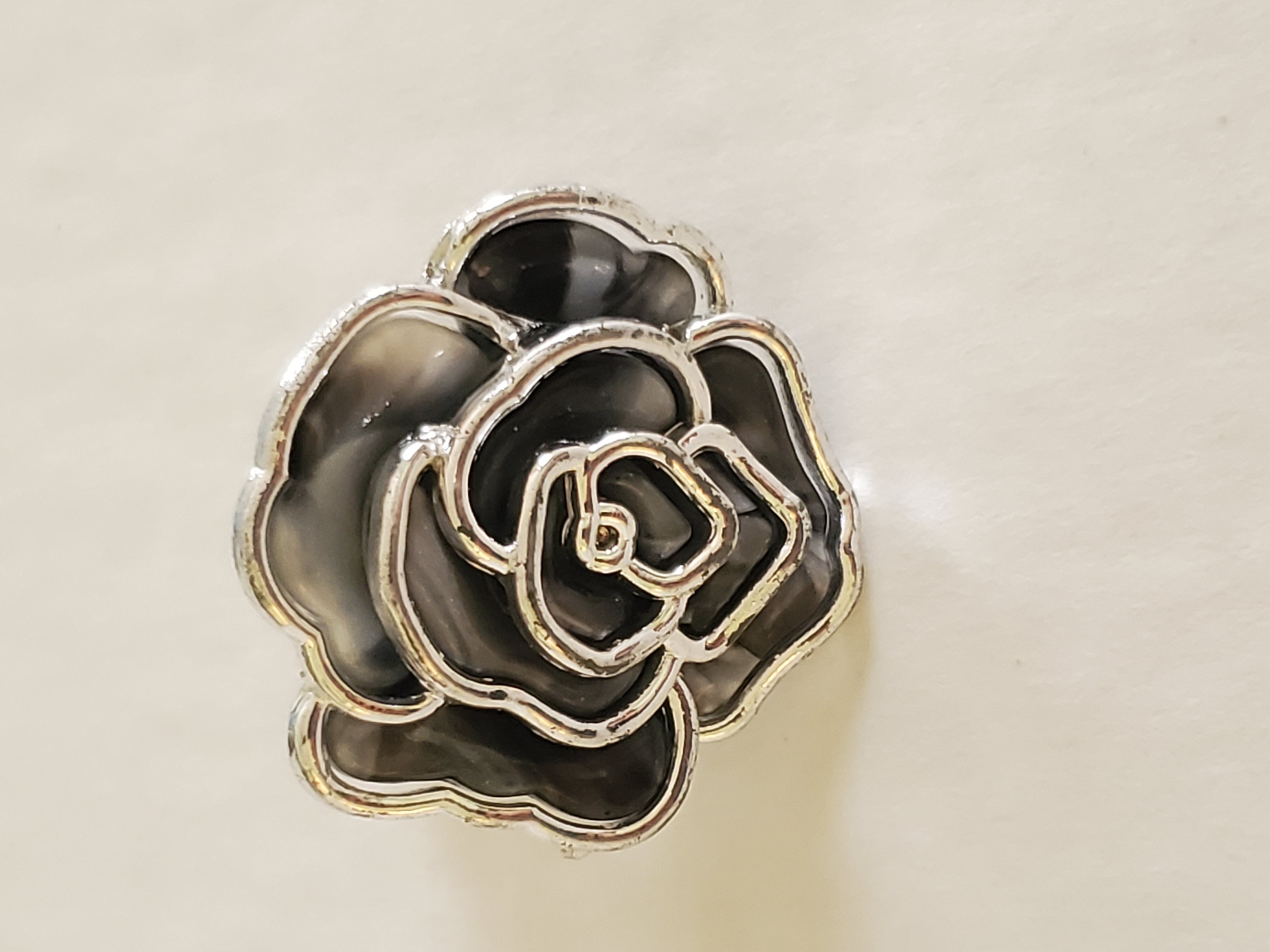 Gray cloud in silver lining