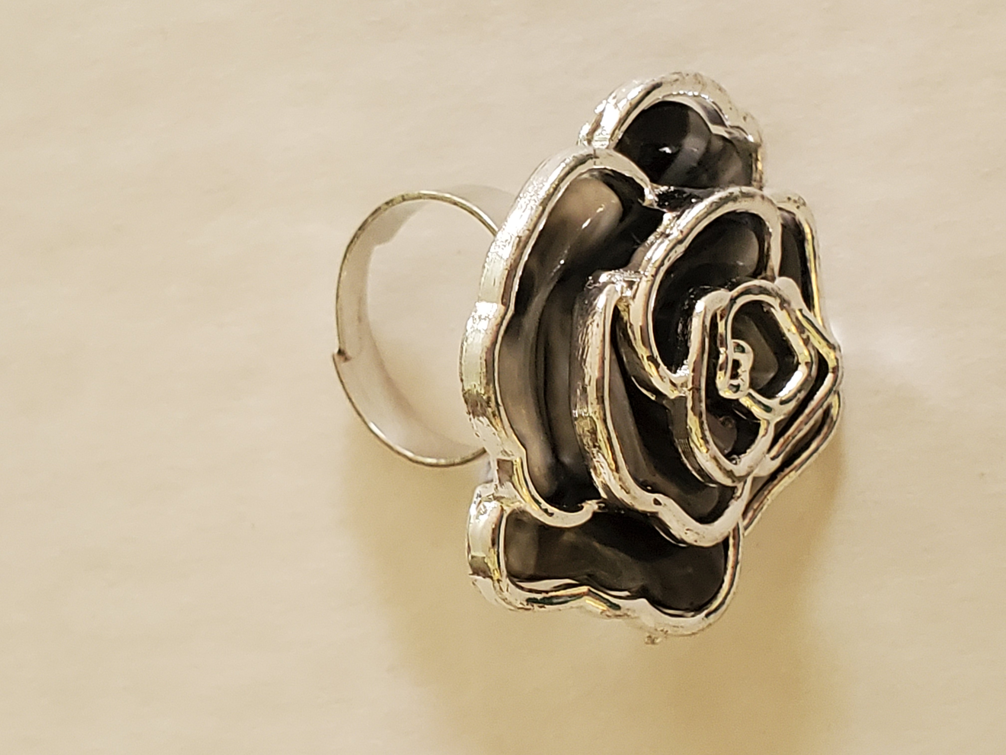 Gray cloud in silver lining