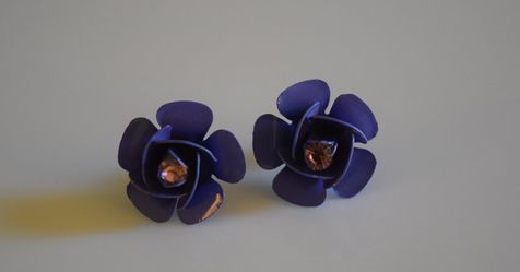 Metal flowers
