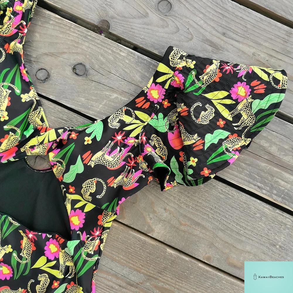 Kawaii V-Neck Lace Print One Piece Swimsuit