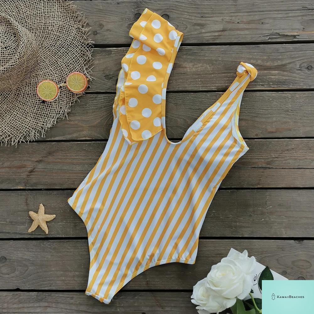 Kawaii V-Neck Lace Print One Piece Swimsuit