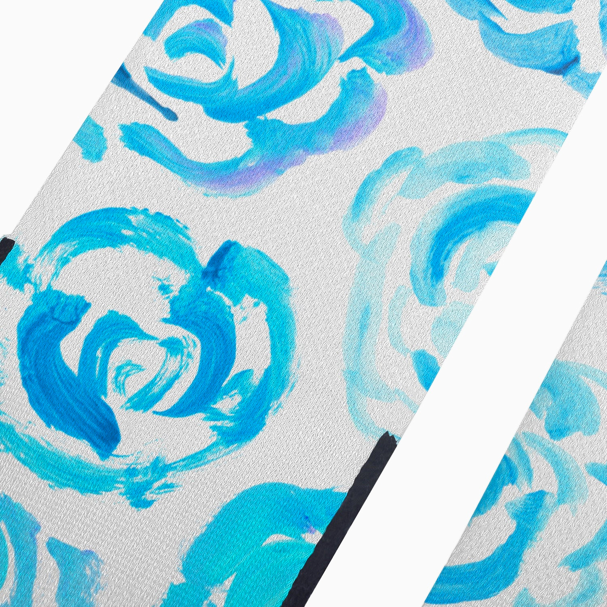 Blue flower socks Unisex light&nbsp;blue flower blossom sports socks for women and men&nbsp;  Cute art socks | High performance sports socks |&nbsp; Cool socks for guys | Unique socks for men | Best socks for sweaty feet | Moisture wicking socks for running | Cute workout socks for women | Sweat wicking gym socks | Anti-blister sports socks | Novelty running socks | Seamless toe athletic socks