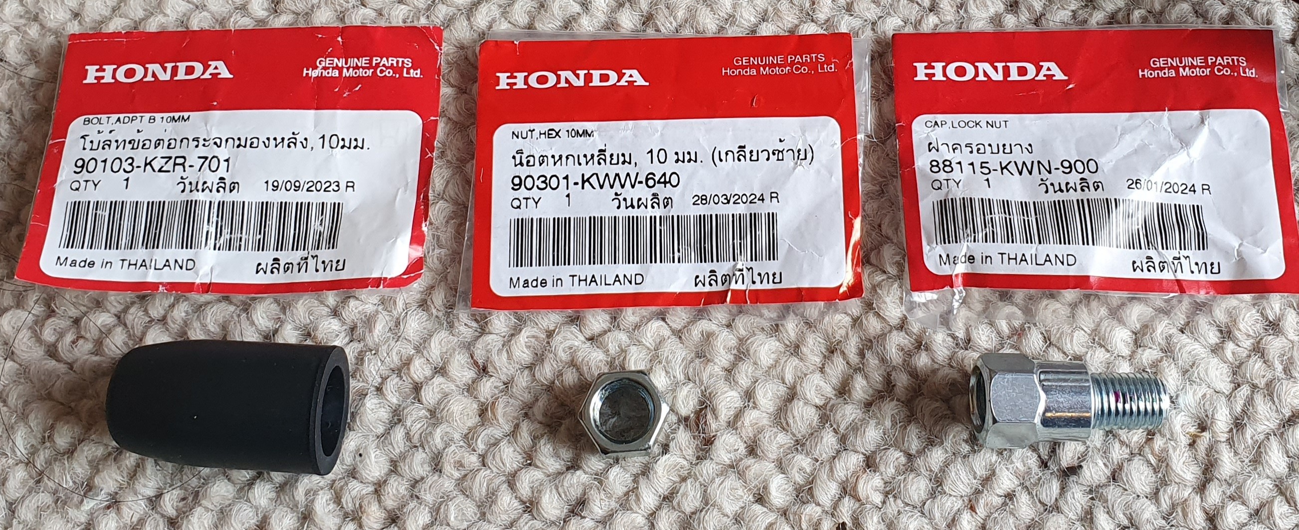 Mirror mounting kit
