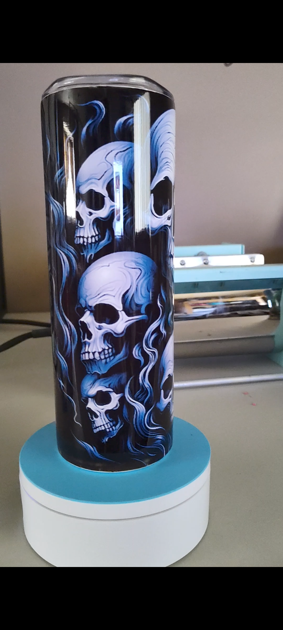 20 oz Smoky Skull Tumbler