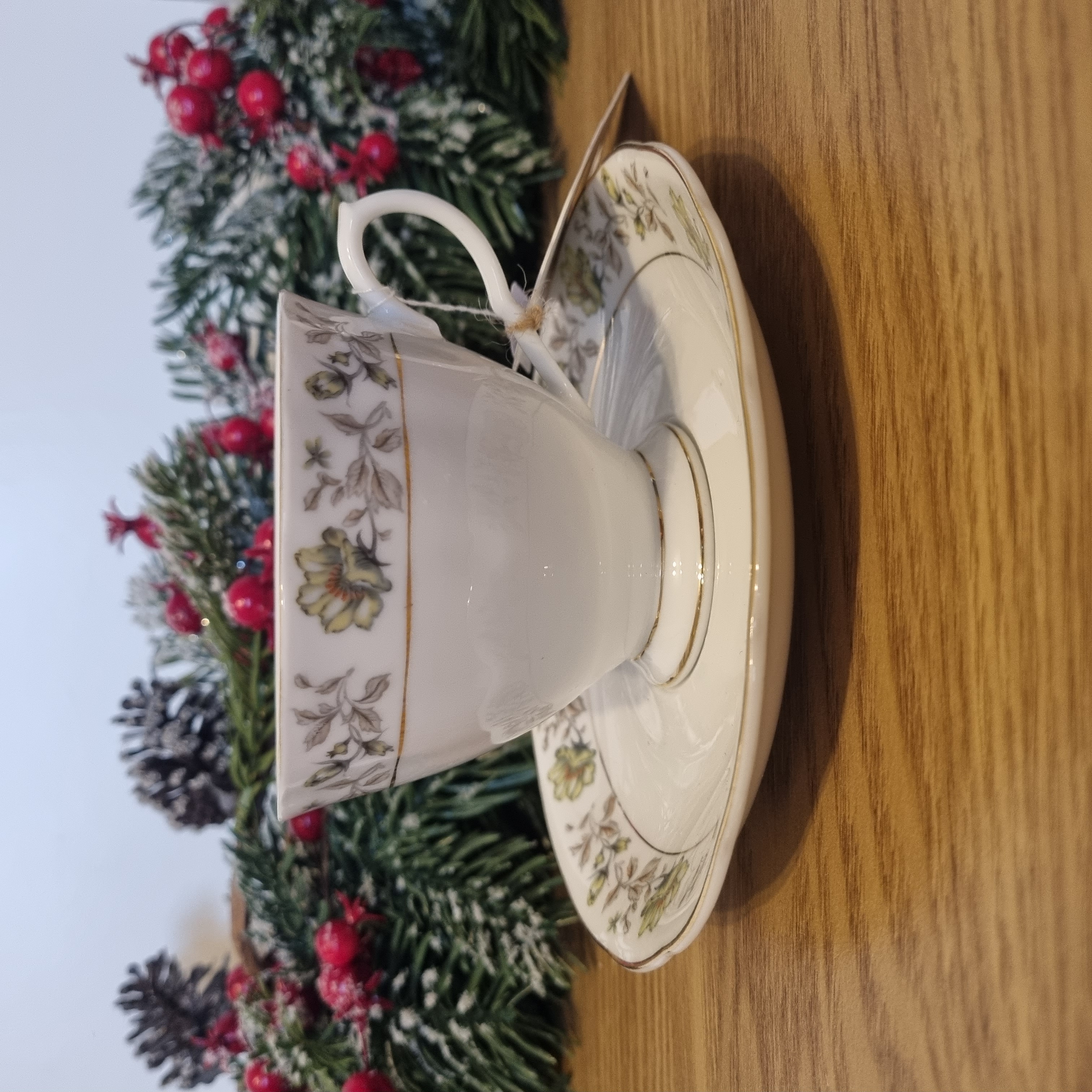 Hot Apple Pie Teacup & Saucer Candle