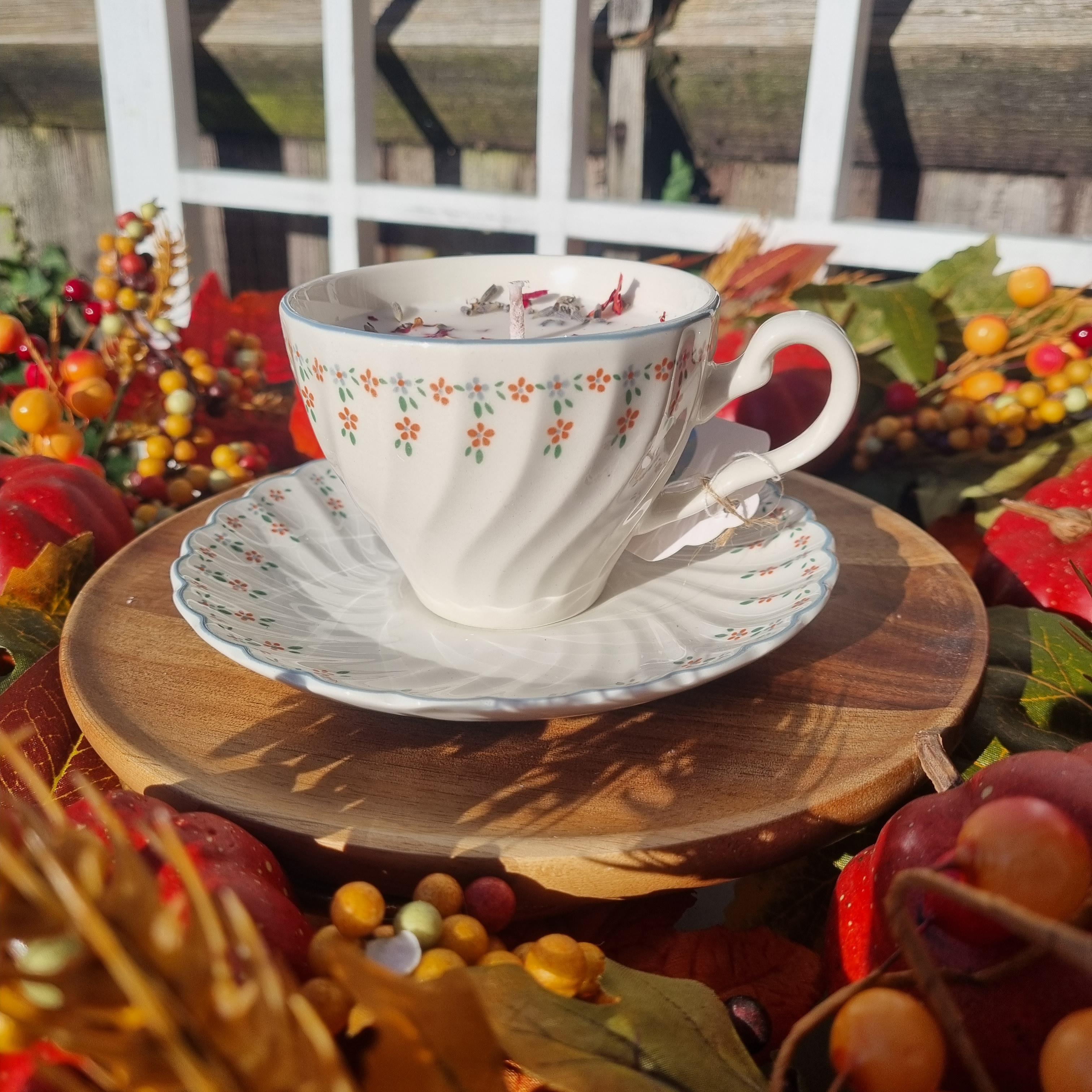 Sandalwood & Vanilla Teacup & Saucer Candle